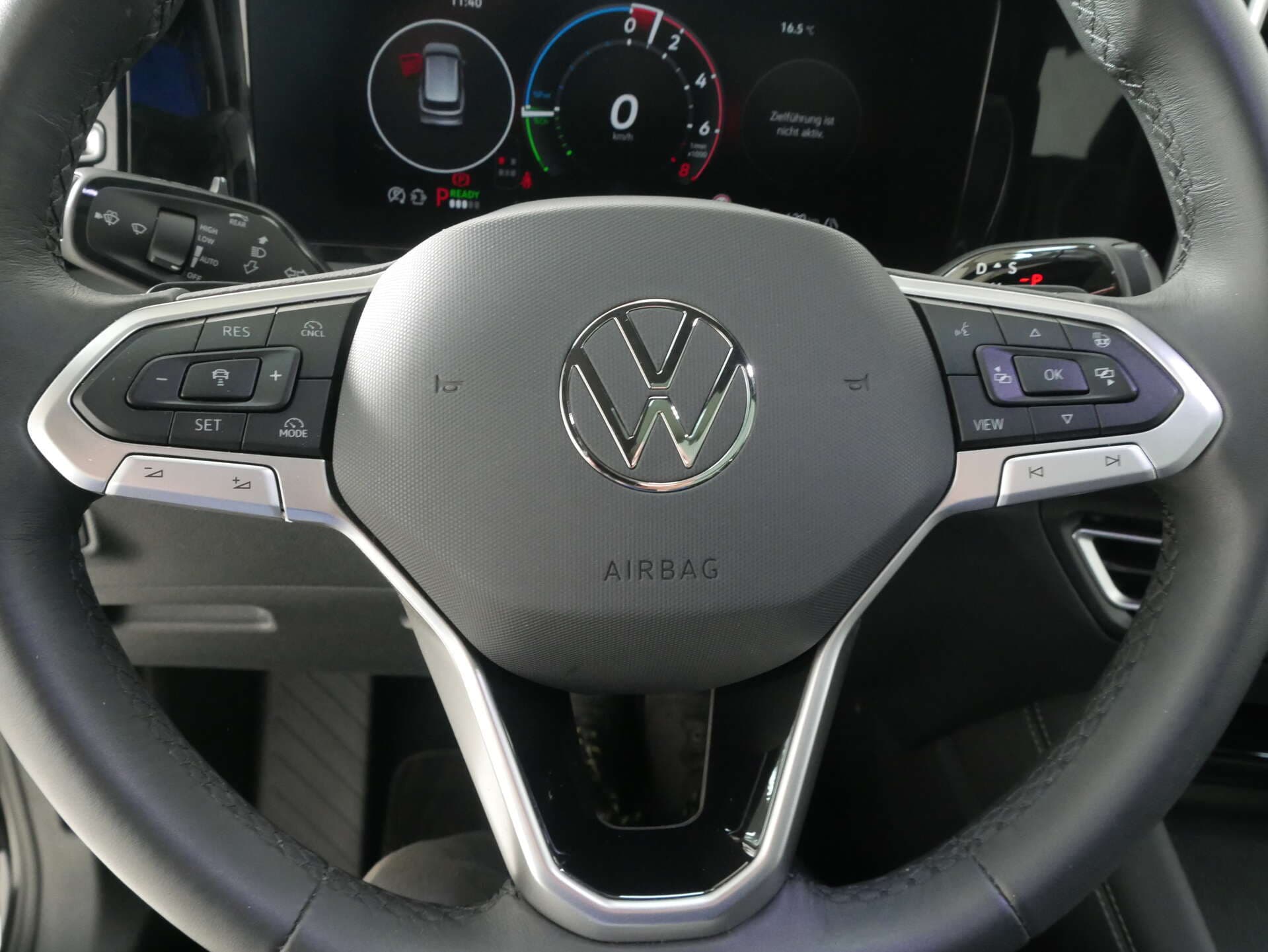 VOLKSWAGEN Tiguan, photo 17 sur 17