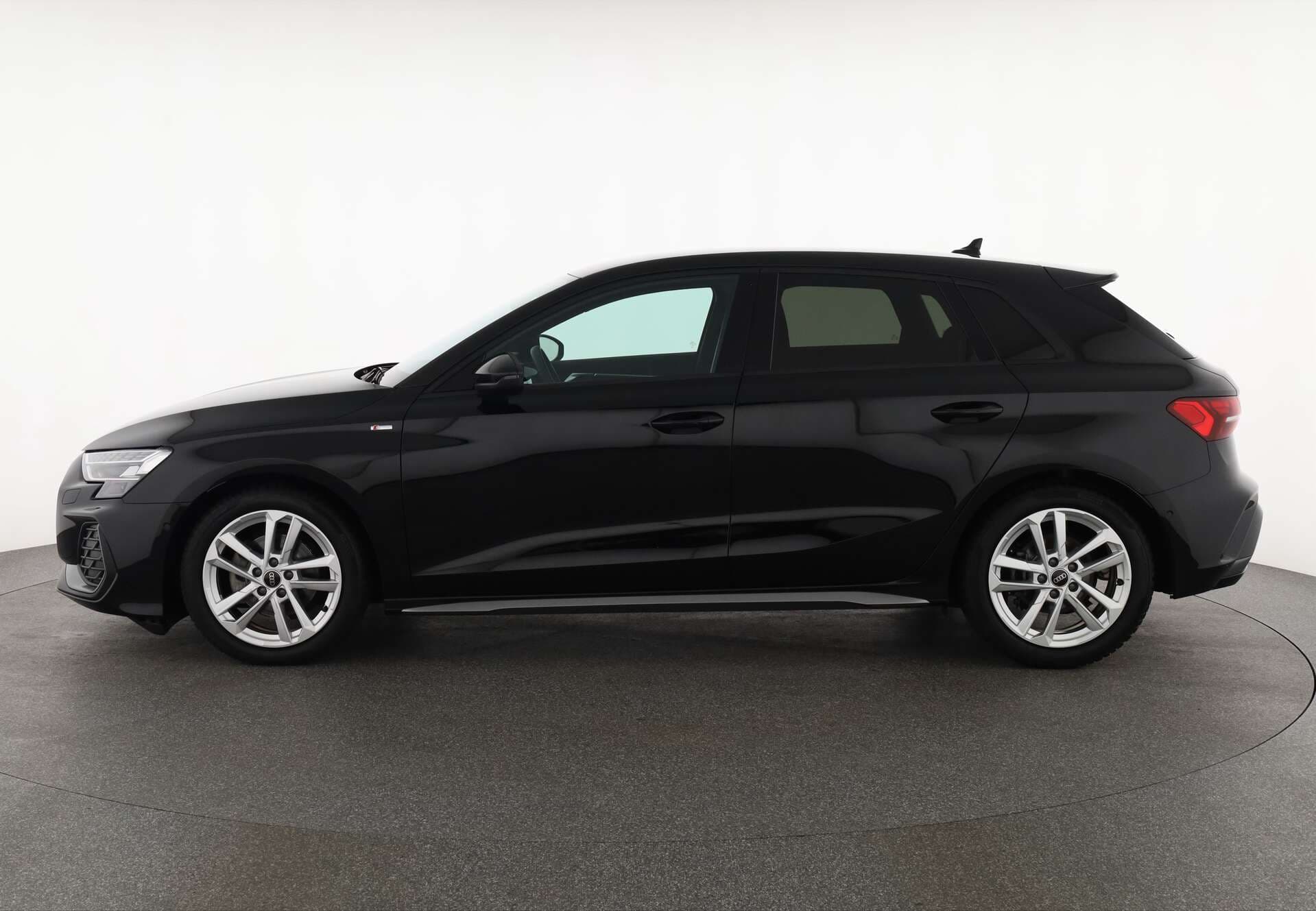 AUDI A3 Sportback, photo 4 sur 17