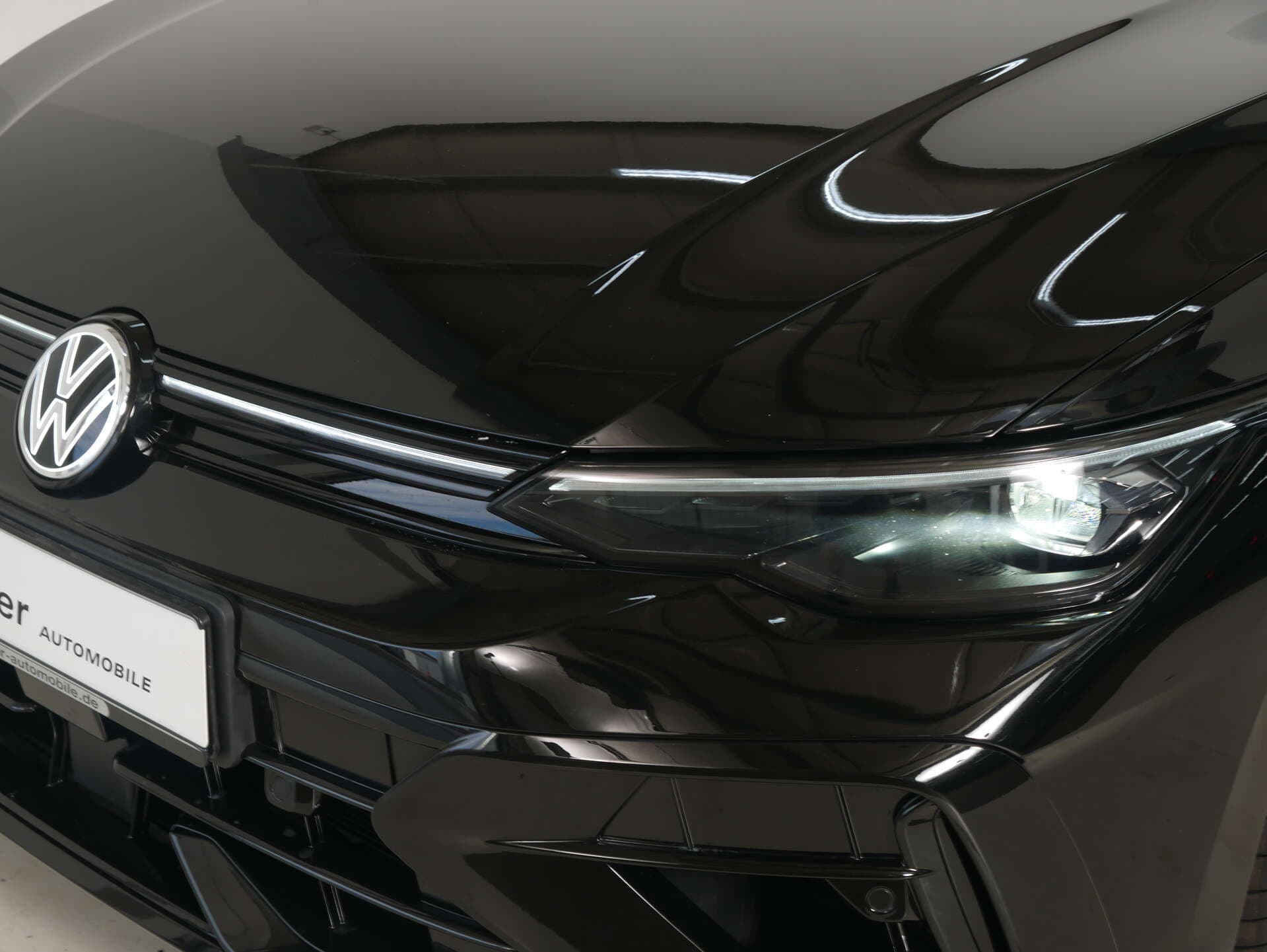 VOLKSWAGEN Golf, photo 2 sur 17