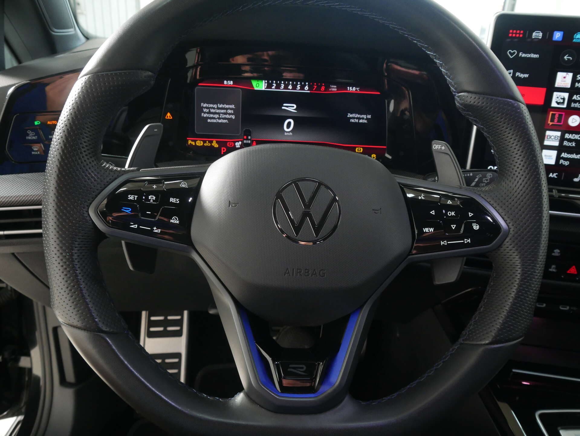 VOLKSWAGEN Golf, photo 8 sur 17