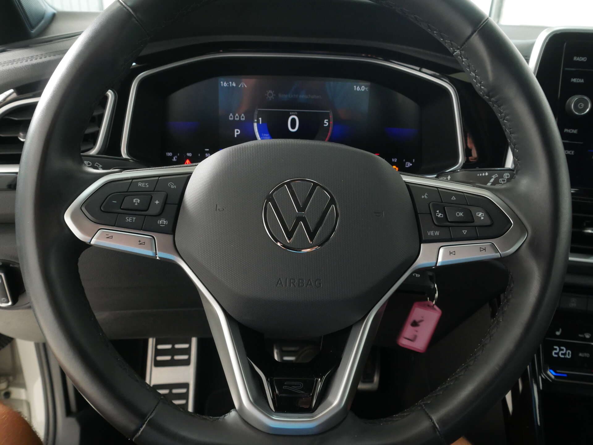VOLKSWAGEN T-Roc, photo 9 sur 17