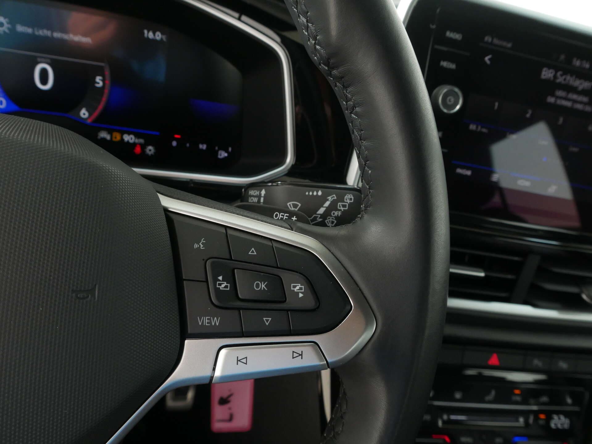 VOLKSWAGEN T-Roc, photo 11 sur 17