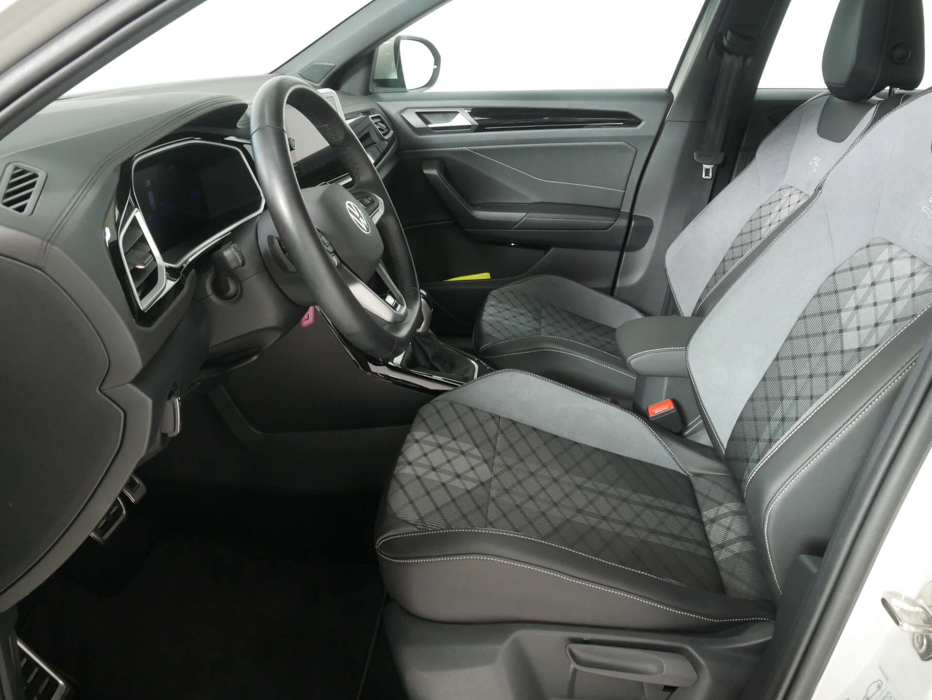 VOLKSWAGEN T-Roc, photo 13 sur 17