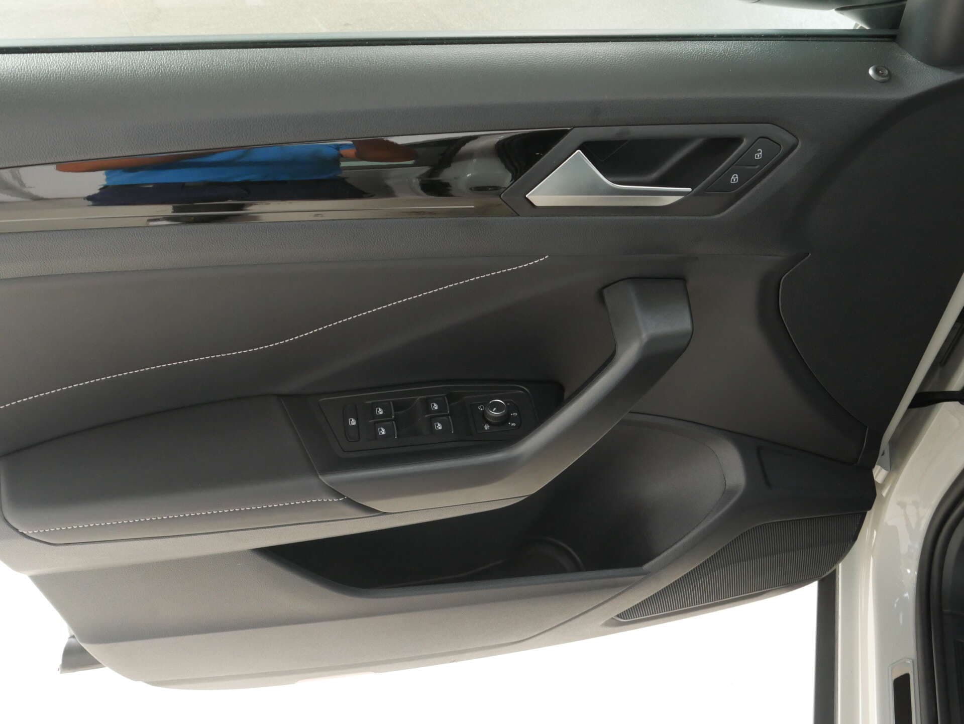 VOLKSWAGEN T-Roc, photo 15 sur 17