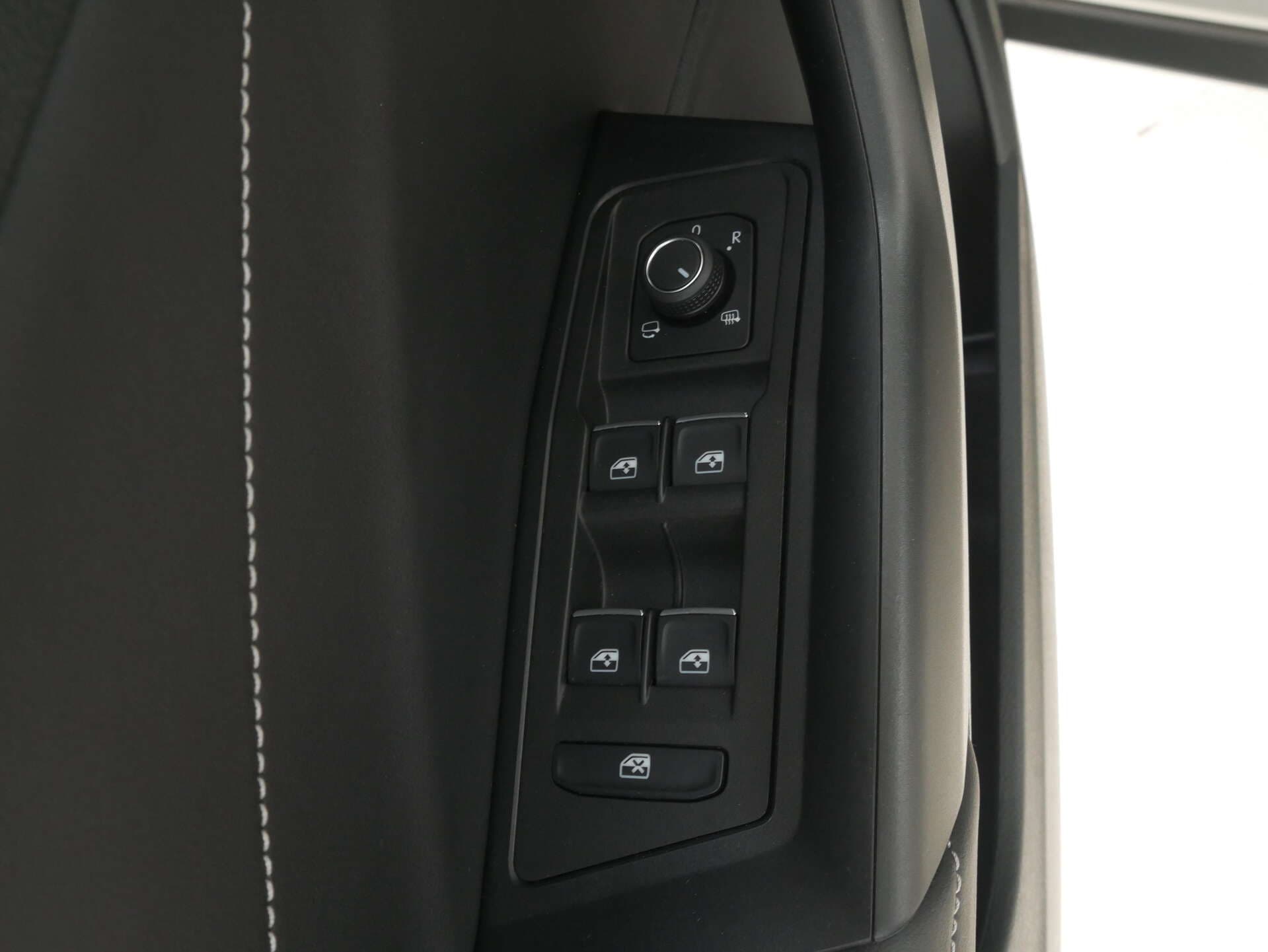 VOLKSWAGEN T-Roc, photo 16 sur 17