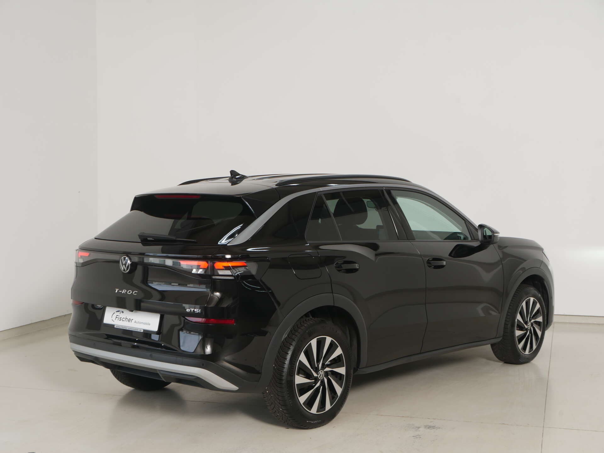 VOLKSWAGEN T-Roc, photo 3 sur 17