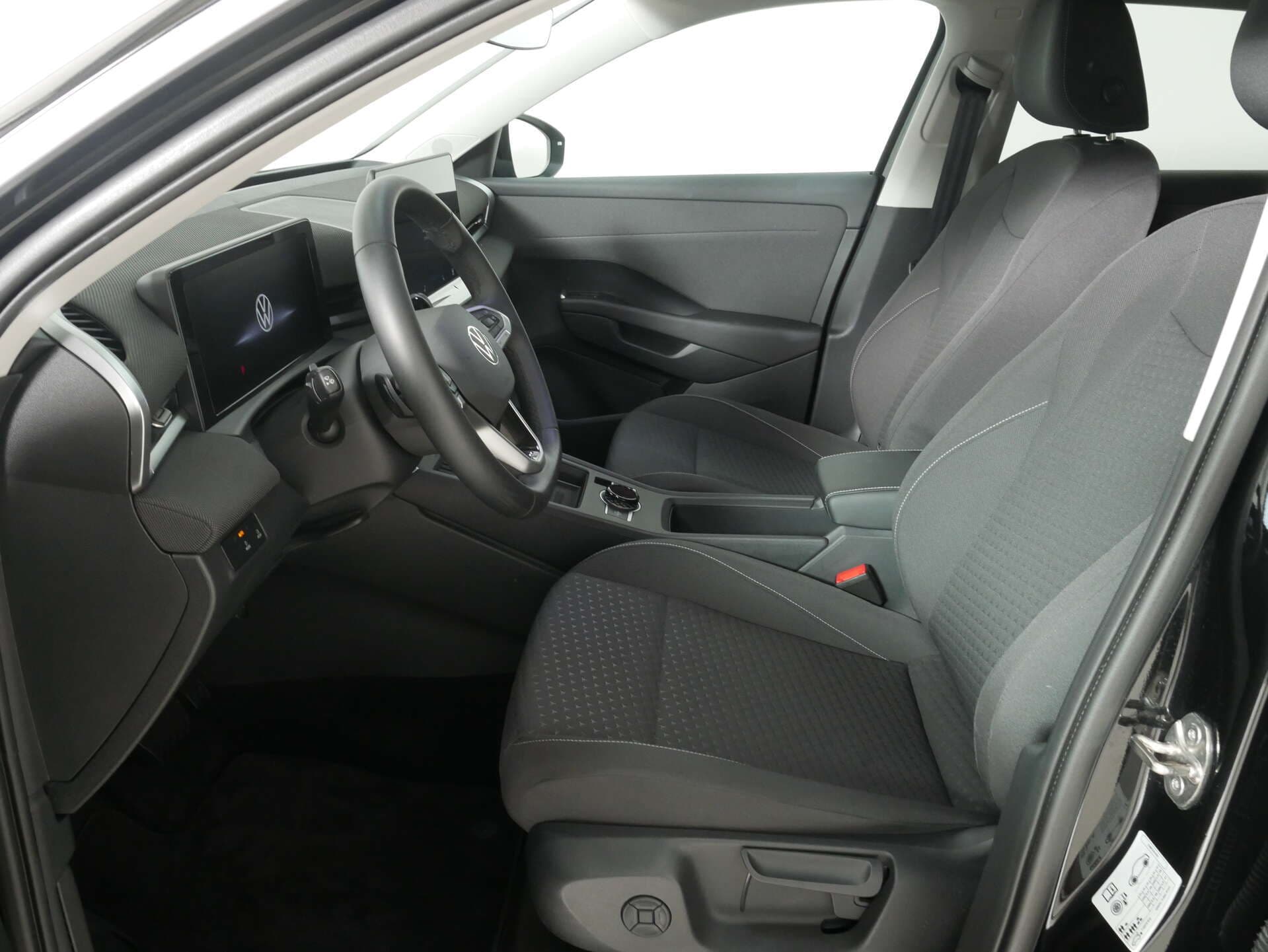 VOLKSWAGEN T-Roc, photo 8 sur 17