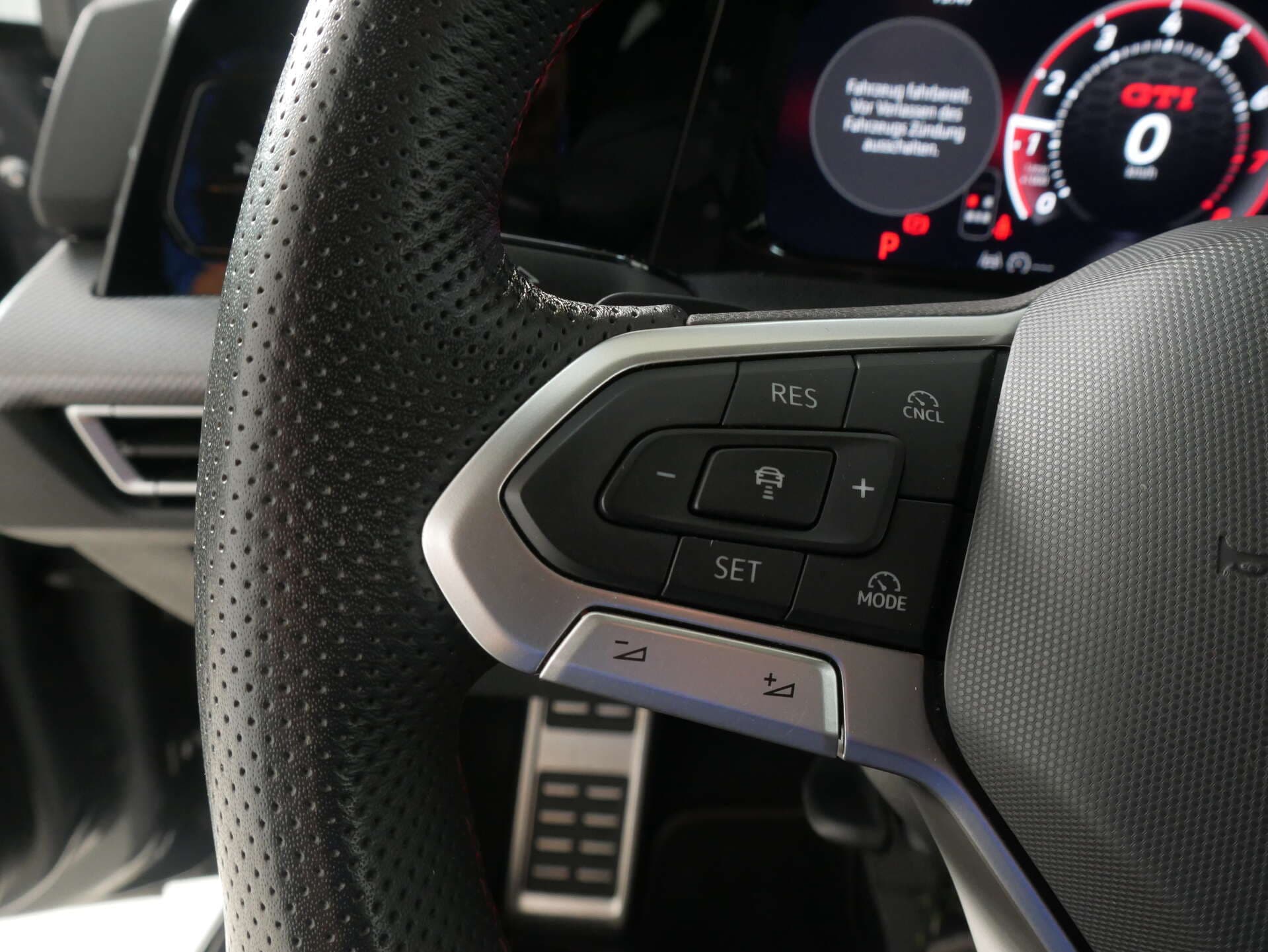 VOLKSWAGEN Golf, photo 13 sur 17