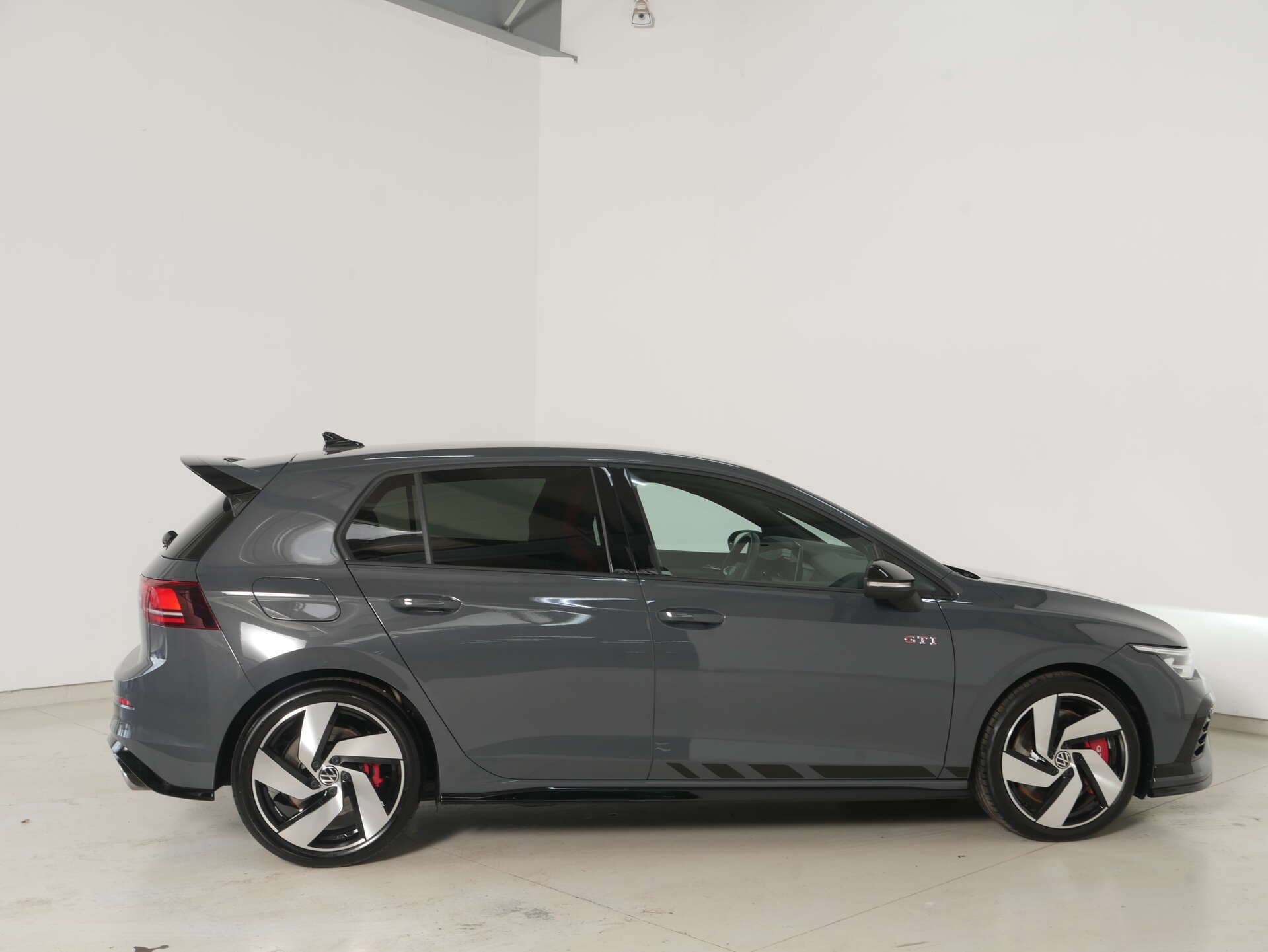 VOLKSWAGEN Golf, photo 2 sur 17