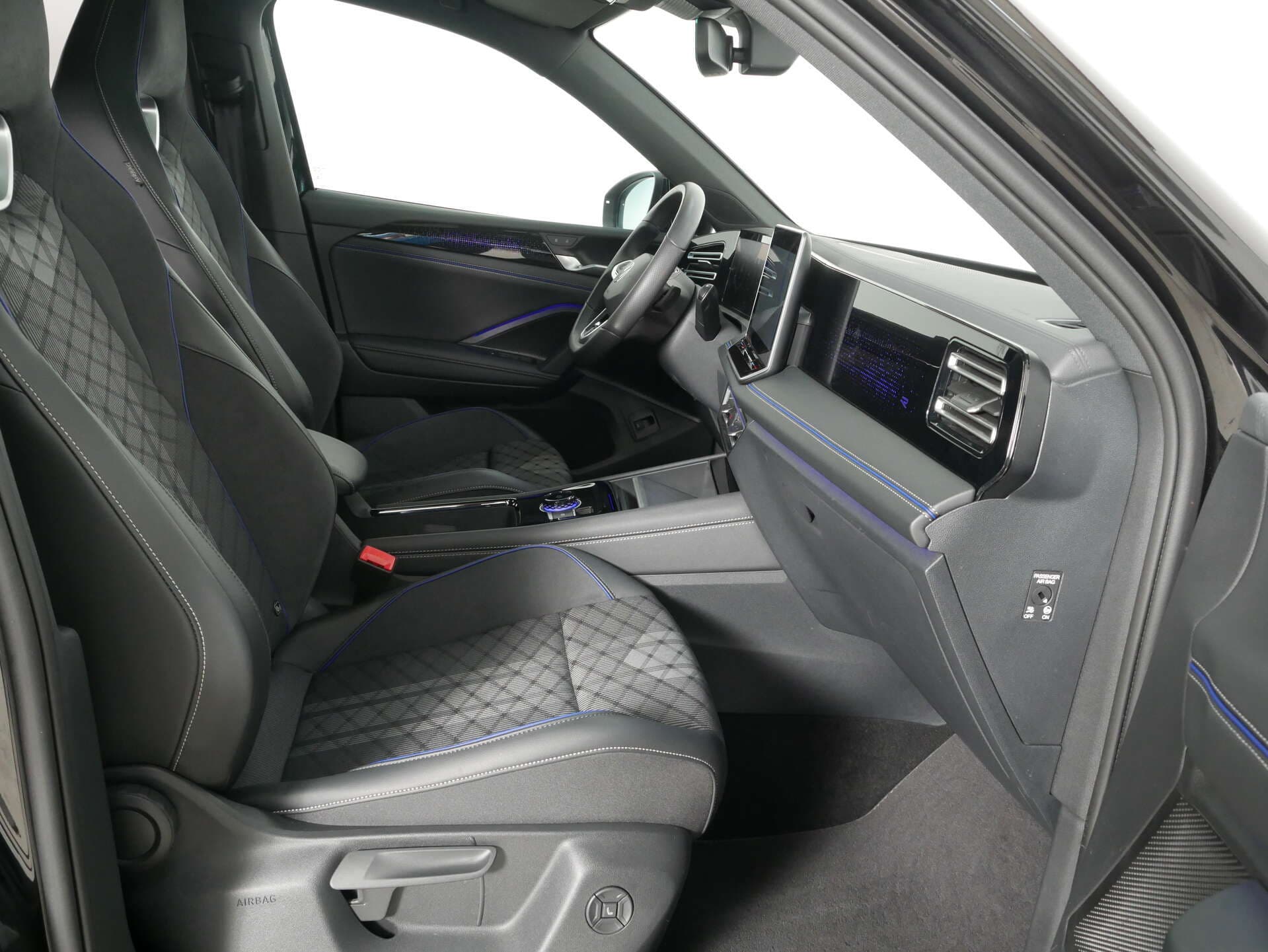 VOLKSWAGEN Tiguan, photo 15 sur 17
