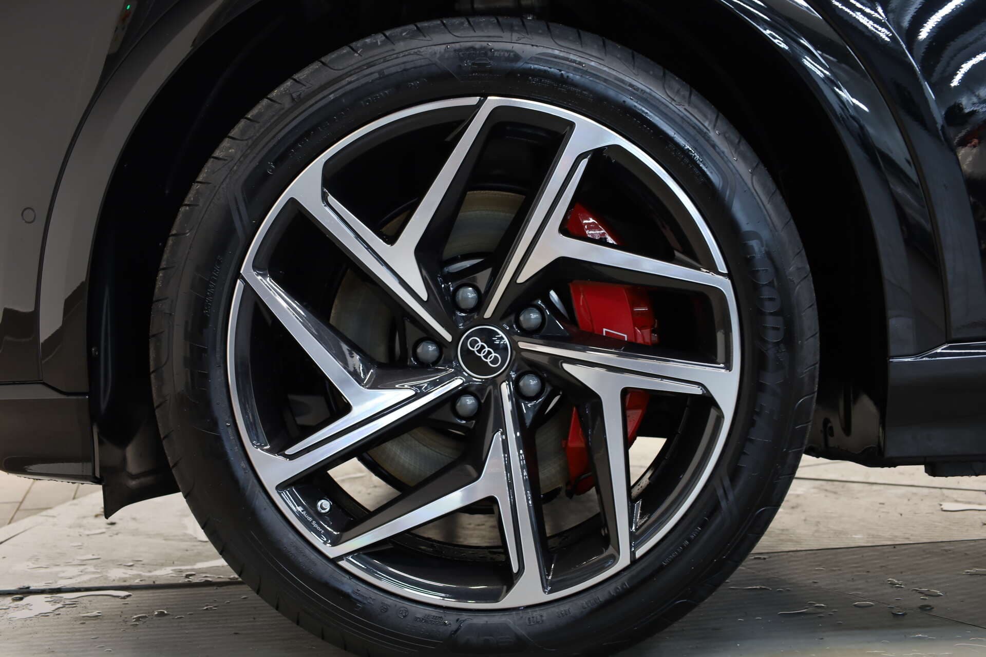 AUDI SQ6 Sportback, photo 7 sur 17