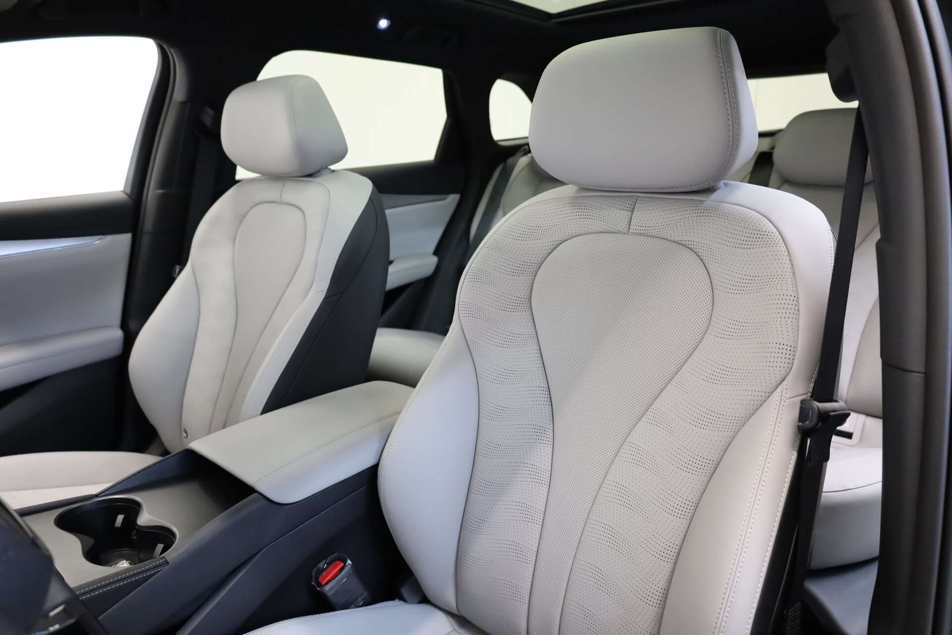 BYD SEAL 6 DM-i Touring, photo 10 sur 17