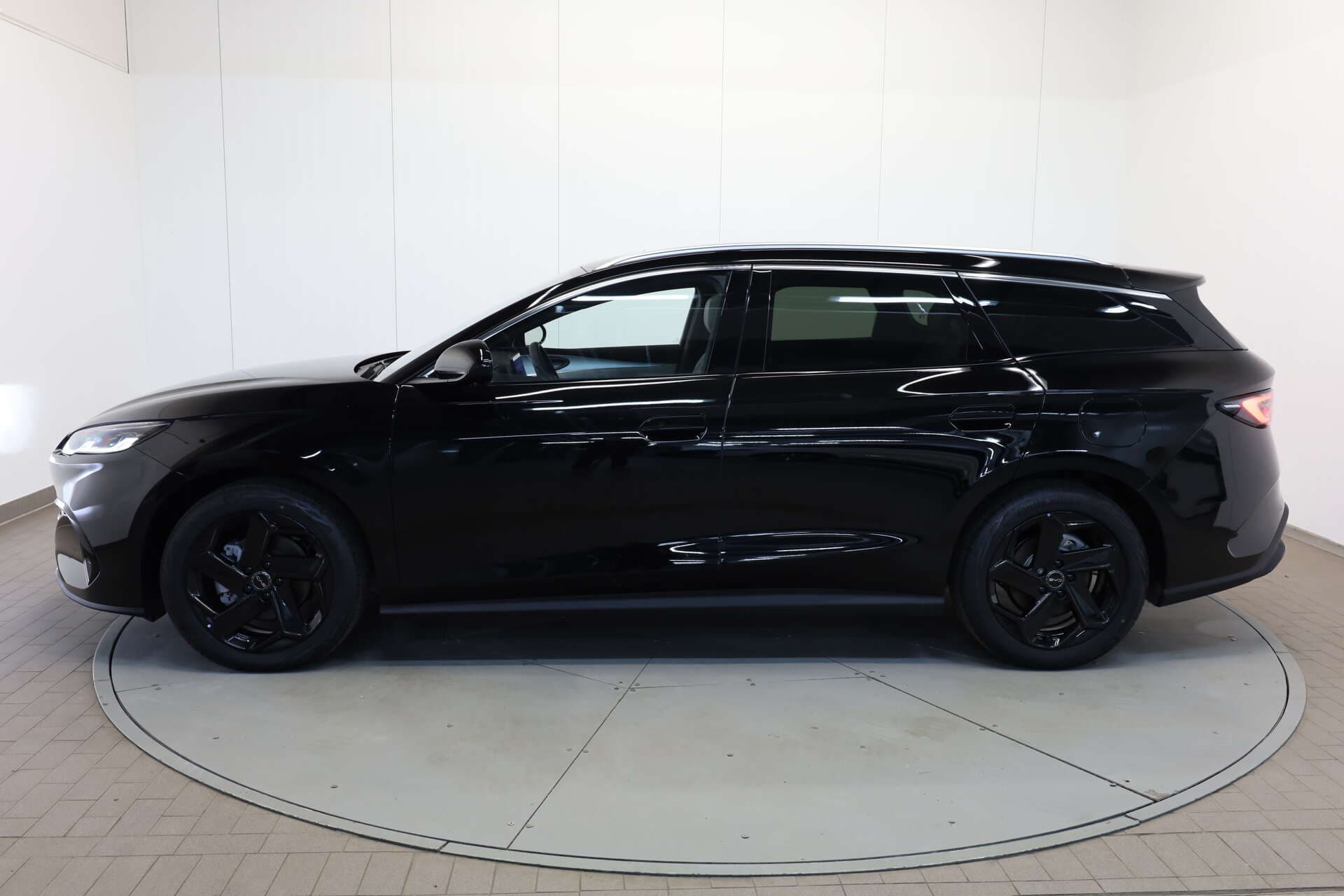 BYD SEAL 6 DM-i Touring, photo 4 sur 17