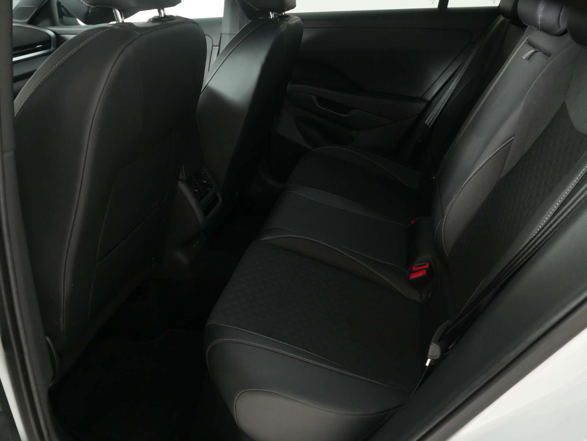VOLKSWAGEN T-Roc, photo 16 sur 17