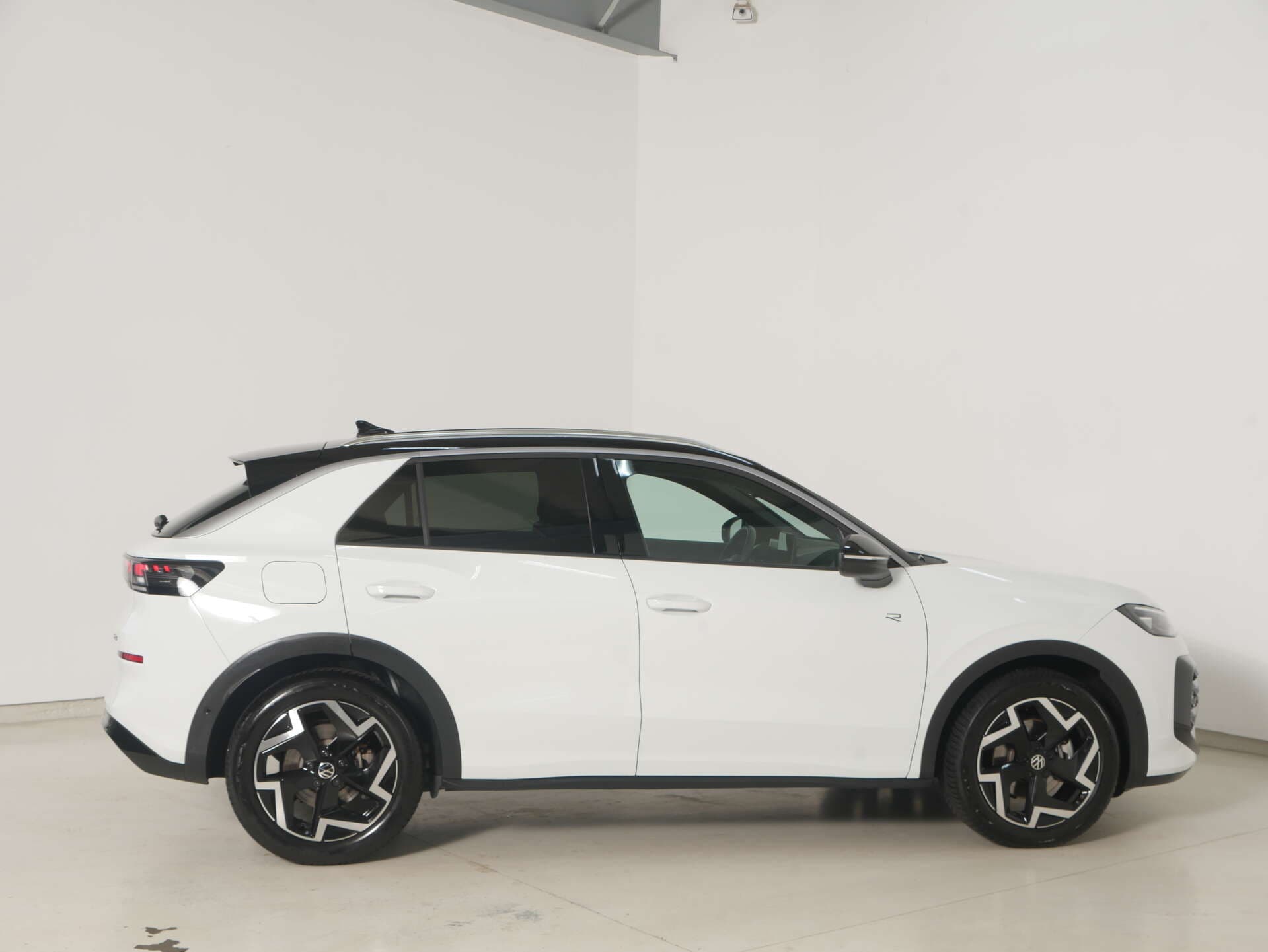 VOLKSWAGEN T-Roc, photo 2 sur 17