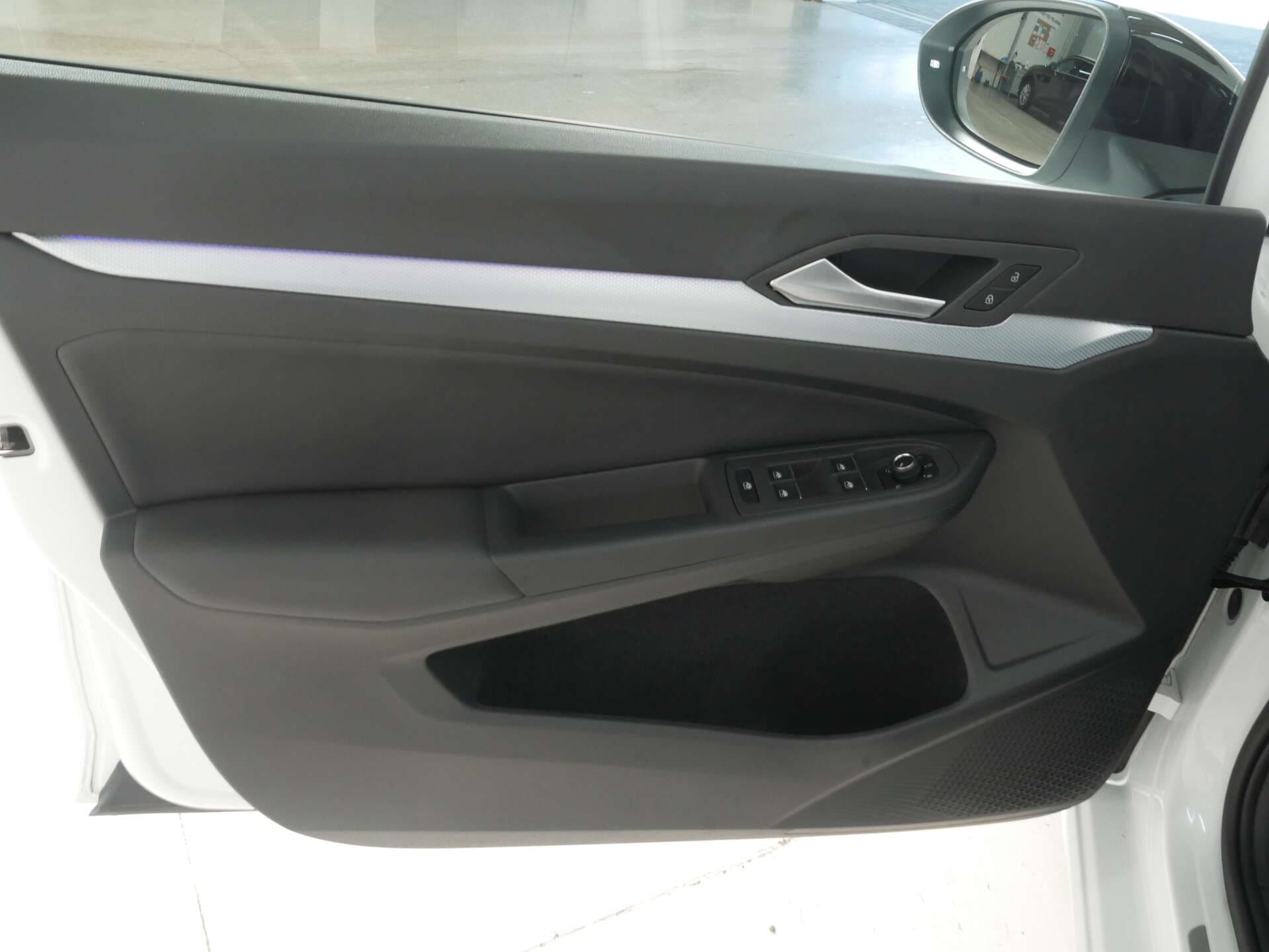 VOLKSWAGEN Golf Variant, photo 13 sur 17