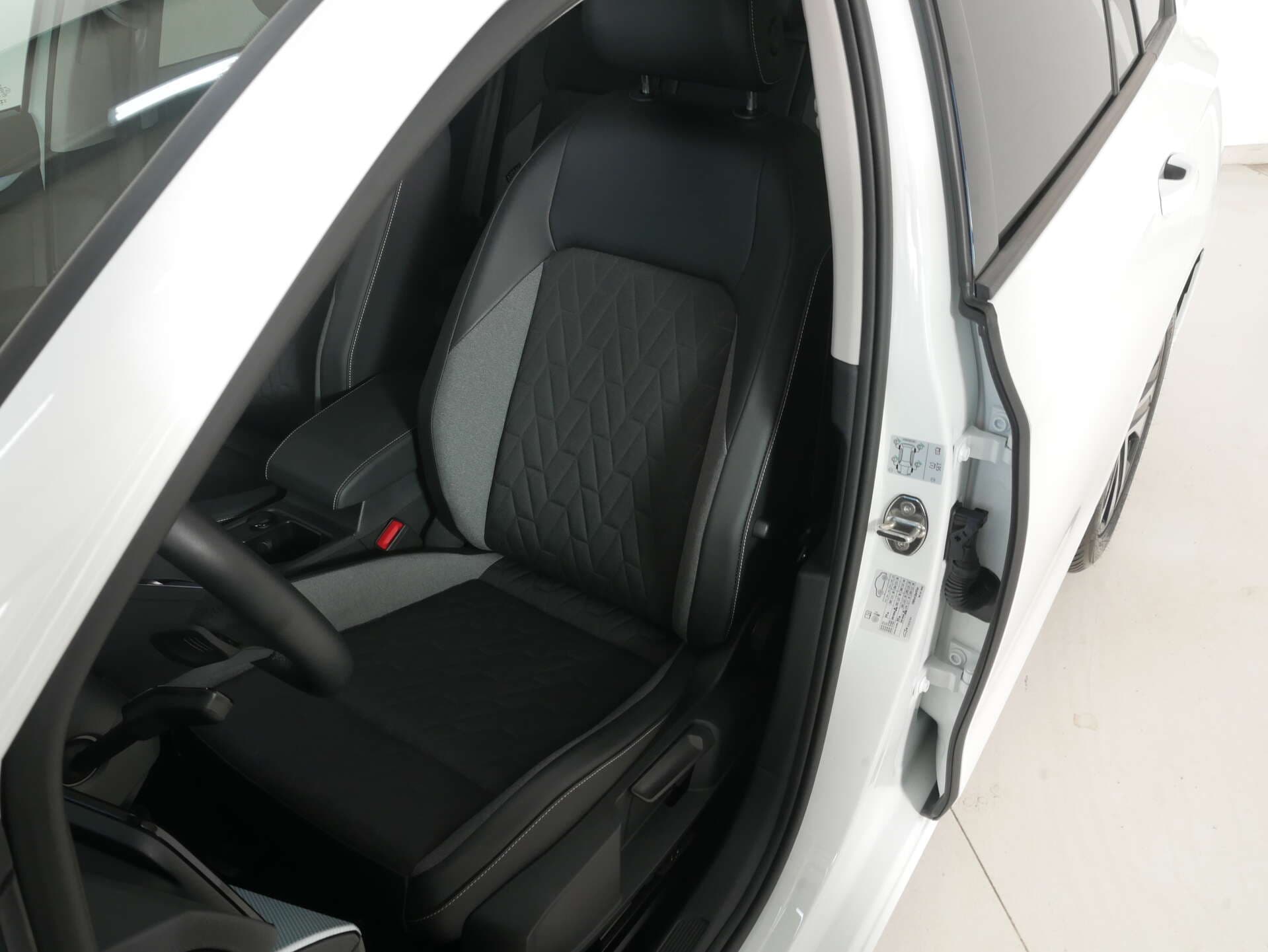 VOLKSWAGEN Golf Variant, photo 15 sur 17