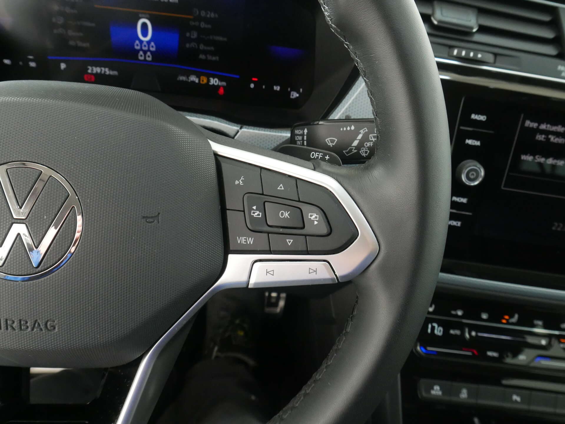VOLKSWAGEN Touran, photo 14 sur 17