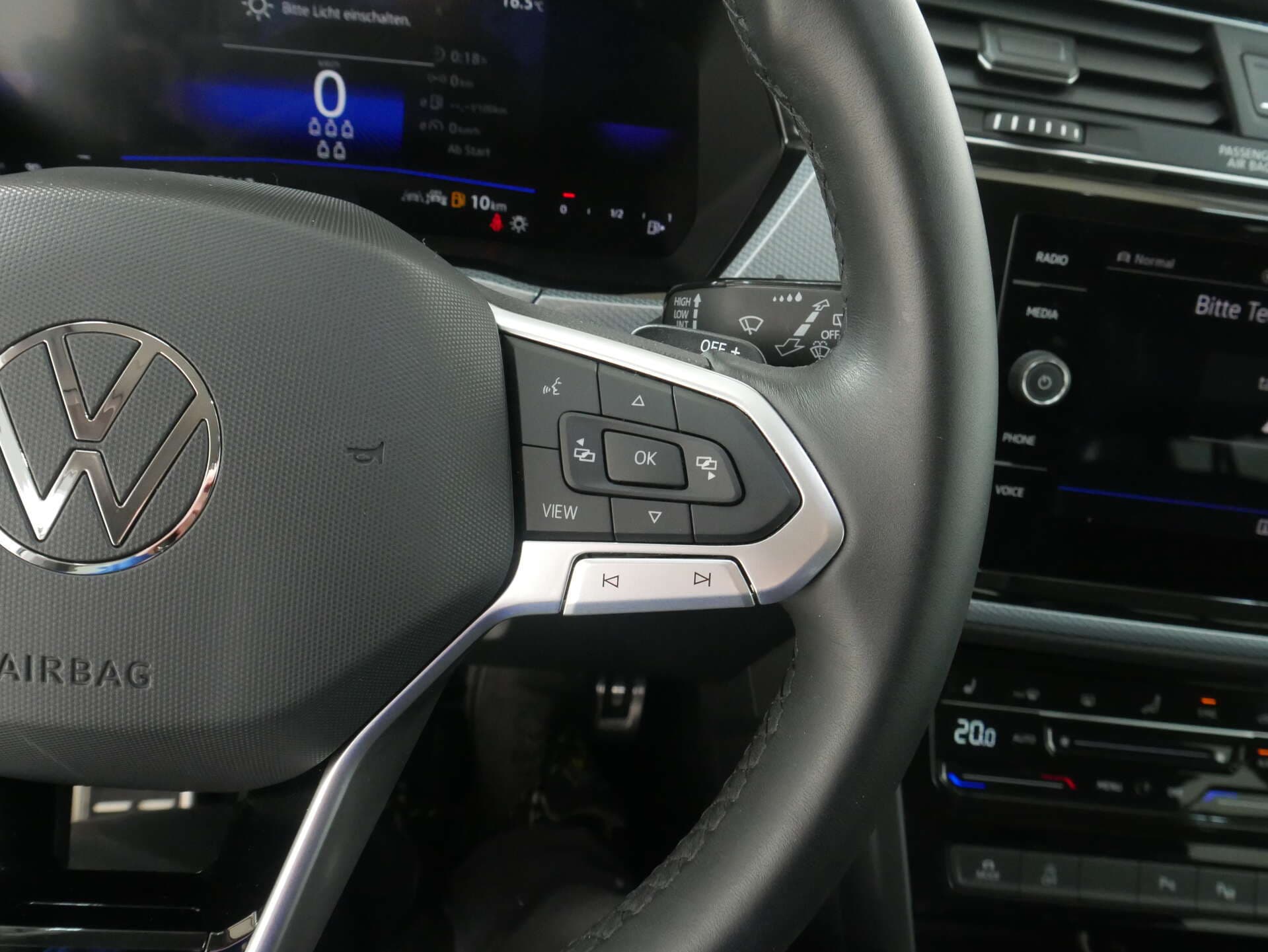 VOLKSWAGEN Touran, photo 14 sur 17