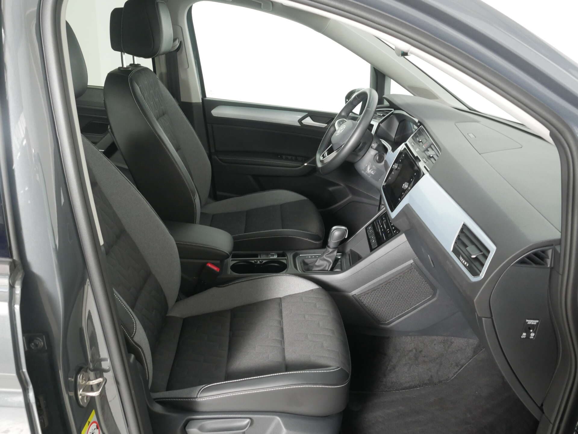 VOLKSWAGEN Touran, photo 15 sur 17