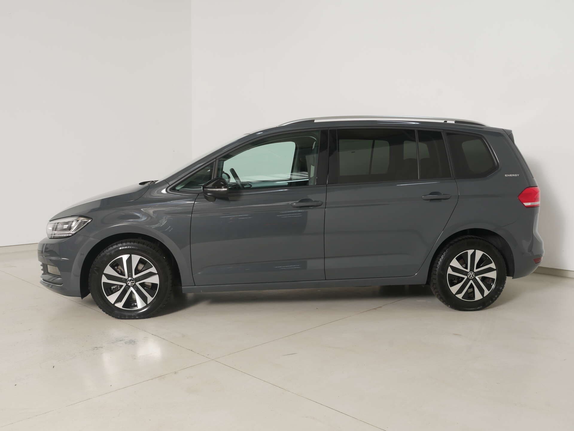 VOLKSWAGEN Touran, photo 5 sur 17