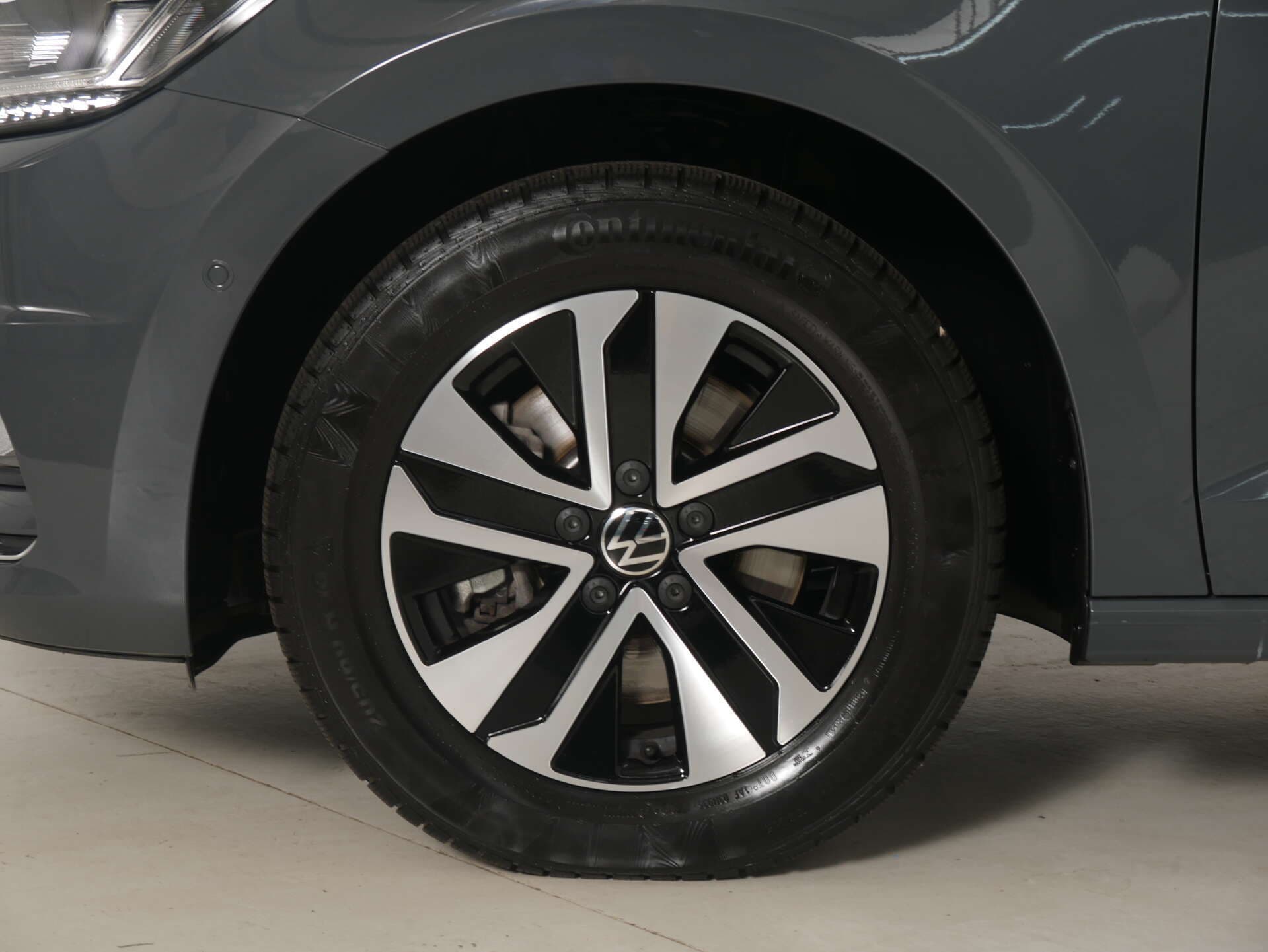 VOLKSWAGEN Touran, photo 7 sur 17