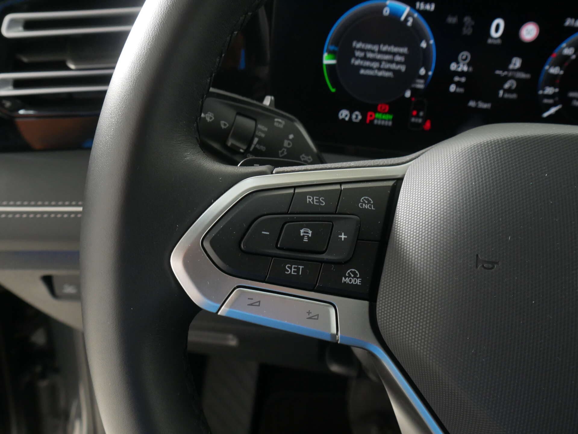 VOLKSWAGEN Tiguan, photo 9 sur 17