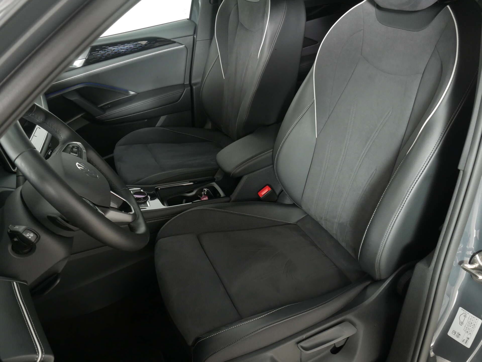 VOLKSWAGEN Tiguan, photo 14 sur 17