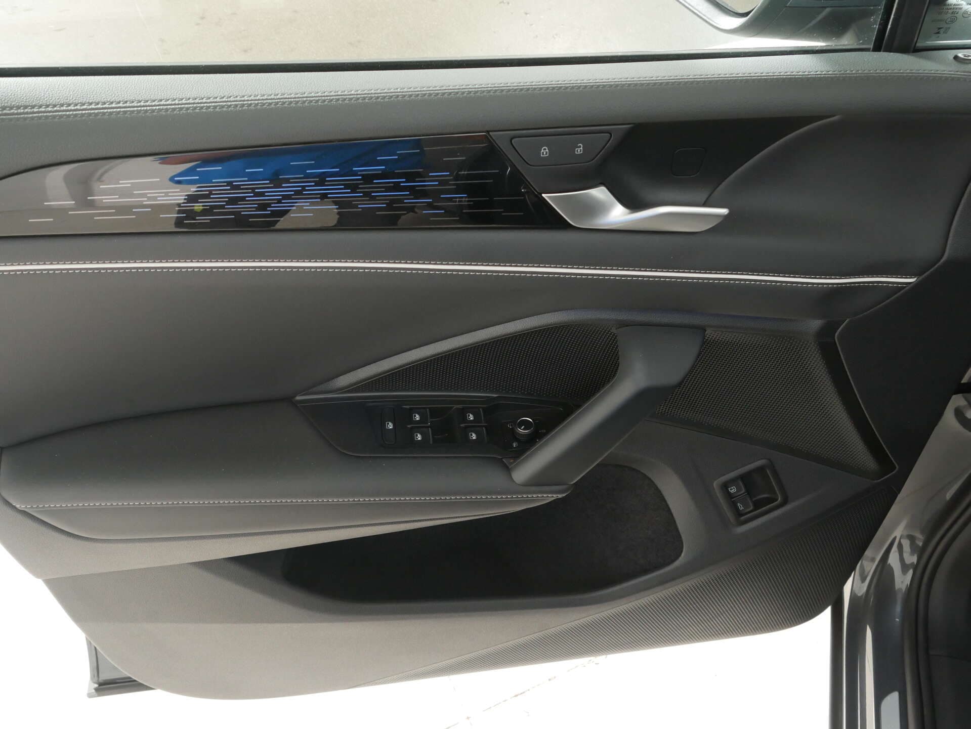 VOLKSWAGEN Tiguan, photo 15 sur 17
