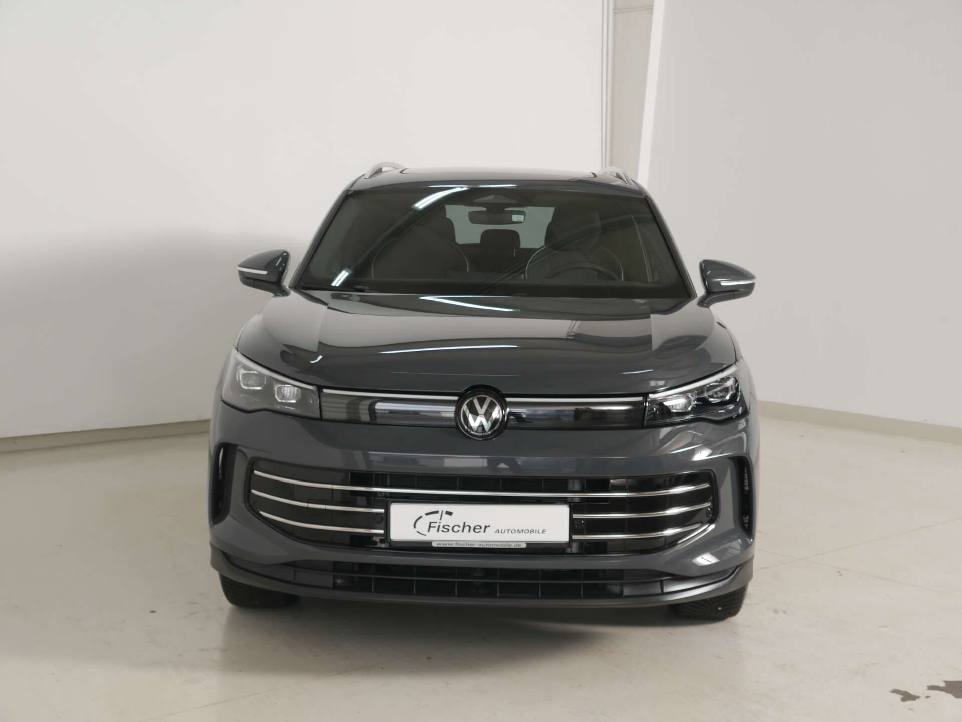 VOLKSWAGEN Tiguan, photo 1 sur 17