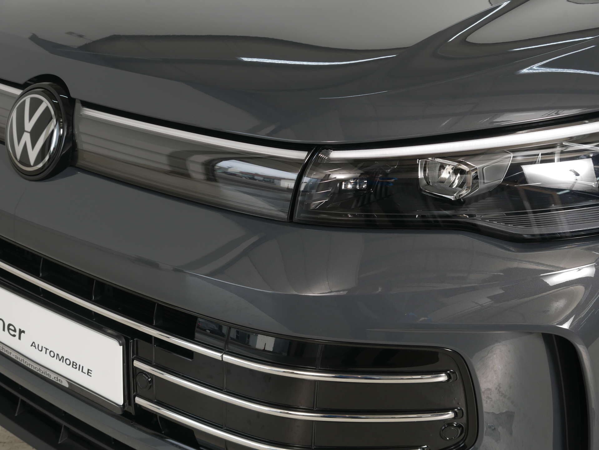 VOLKSWAGEN Tiguan, photo 2 sur 17