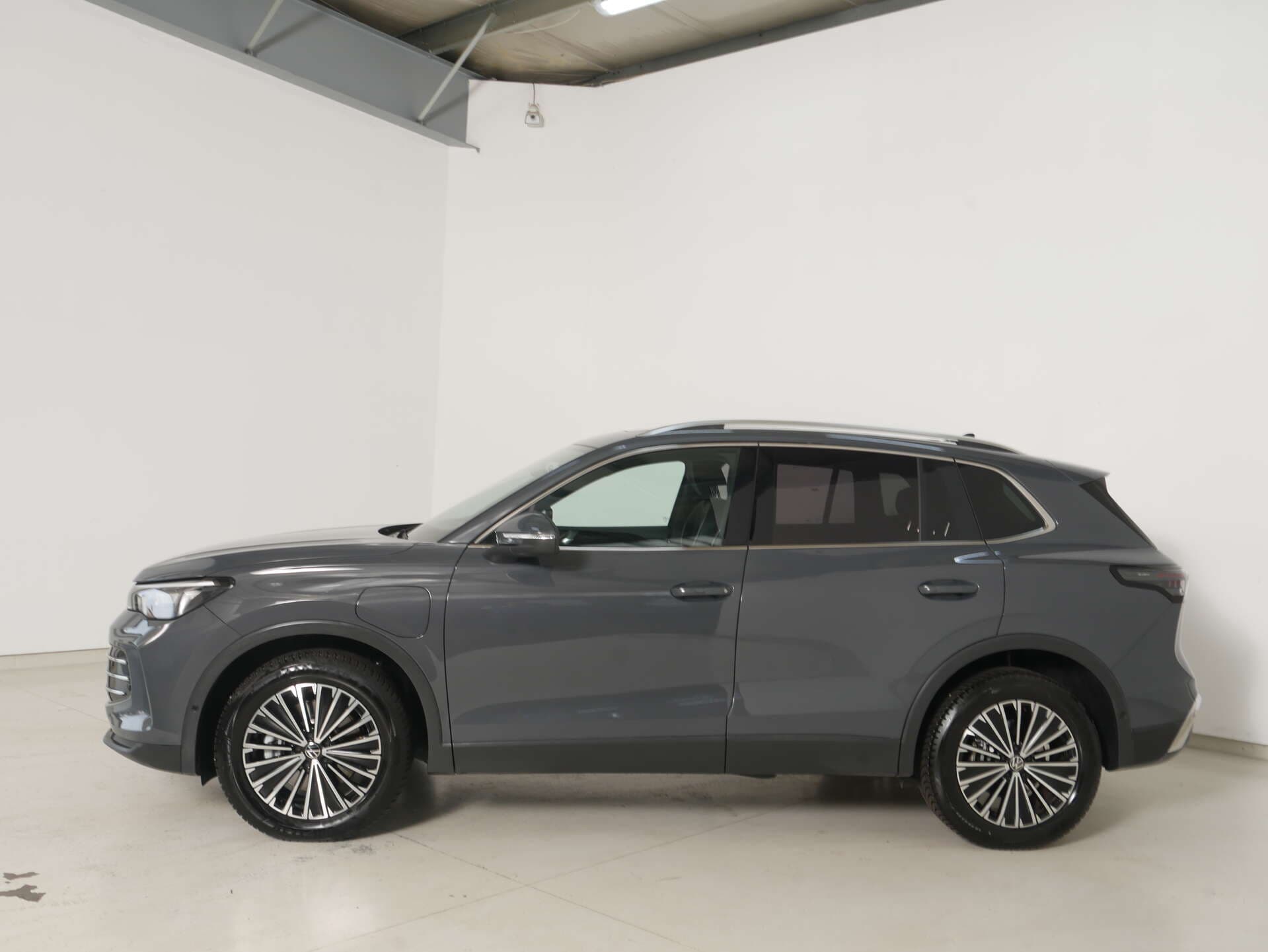 VOLKSWAGEN Tiguan, photo 4 sur 17