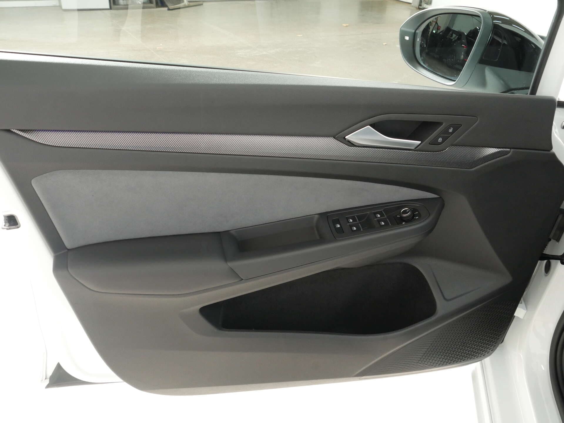 VOLKSWAGEN Golf, photo 13 sur 17