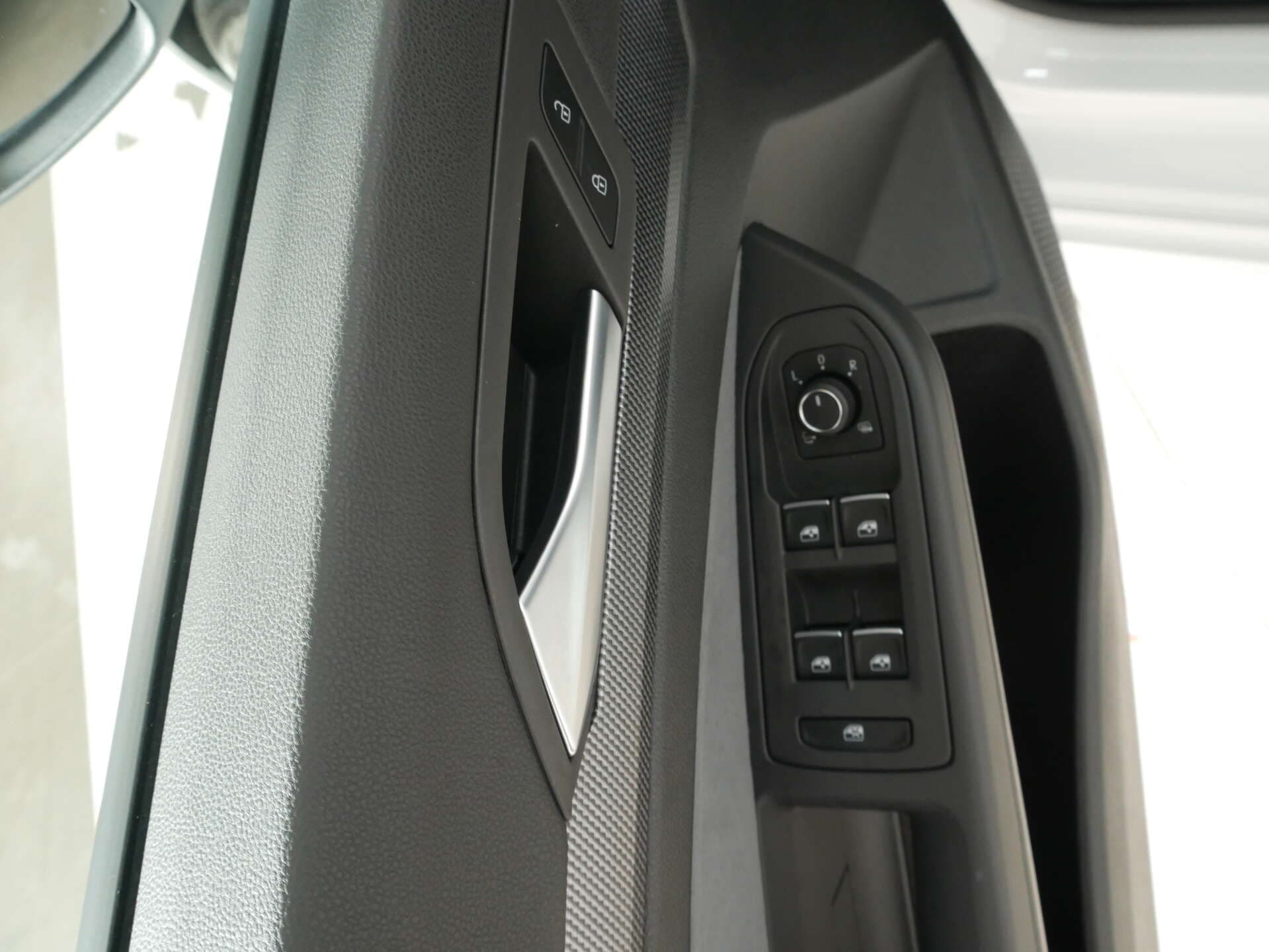 VOLKSWAGEN Golf, photo 14 sur 17