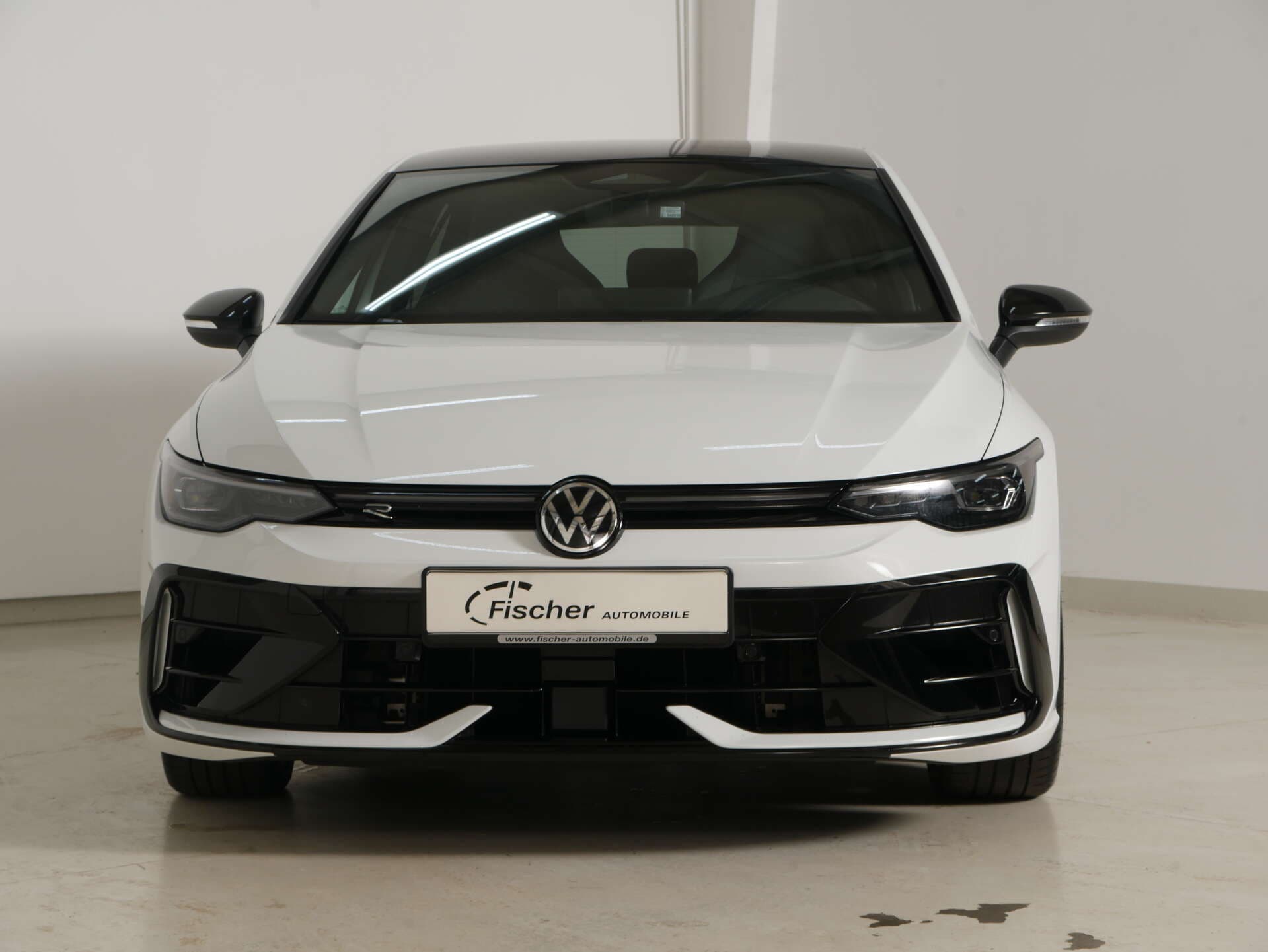 VOLKSWAGEN Golf, photo 1 sur 17