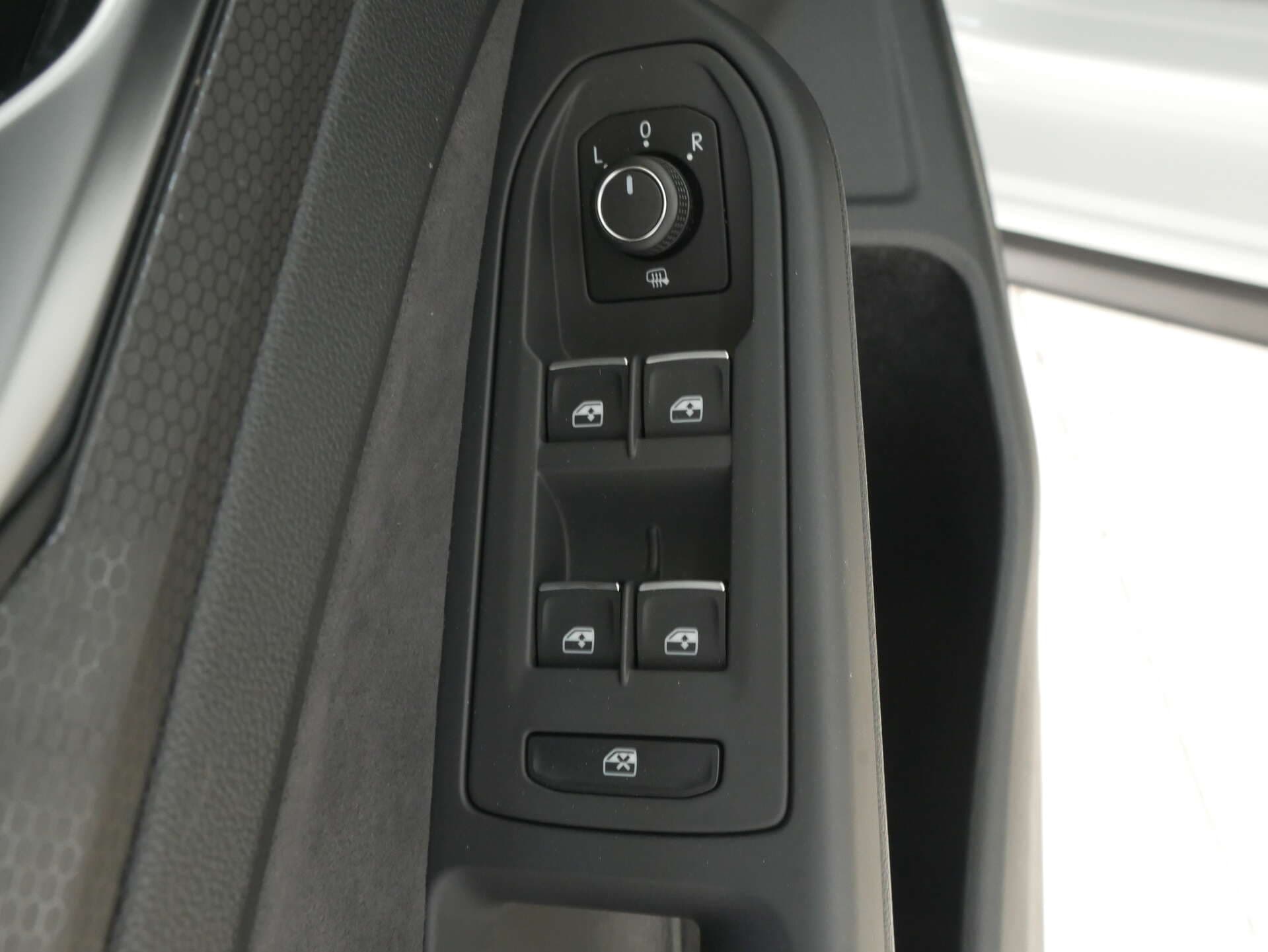 VOLKSWAGEN Golf, photo 16 sur 17