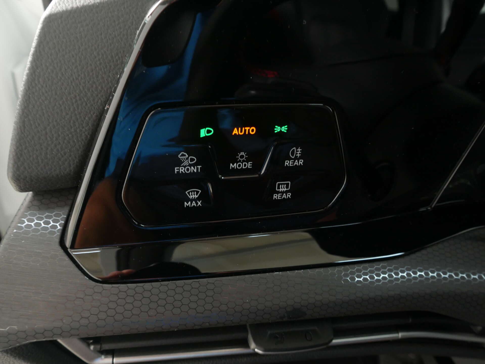 VOLKSWAGEN Golf, photo 17 sur 17