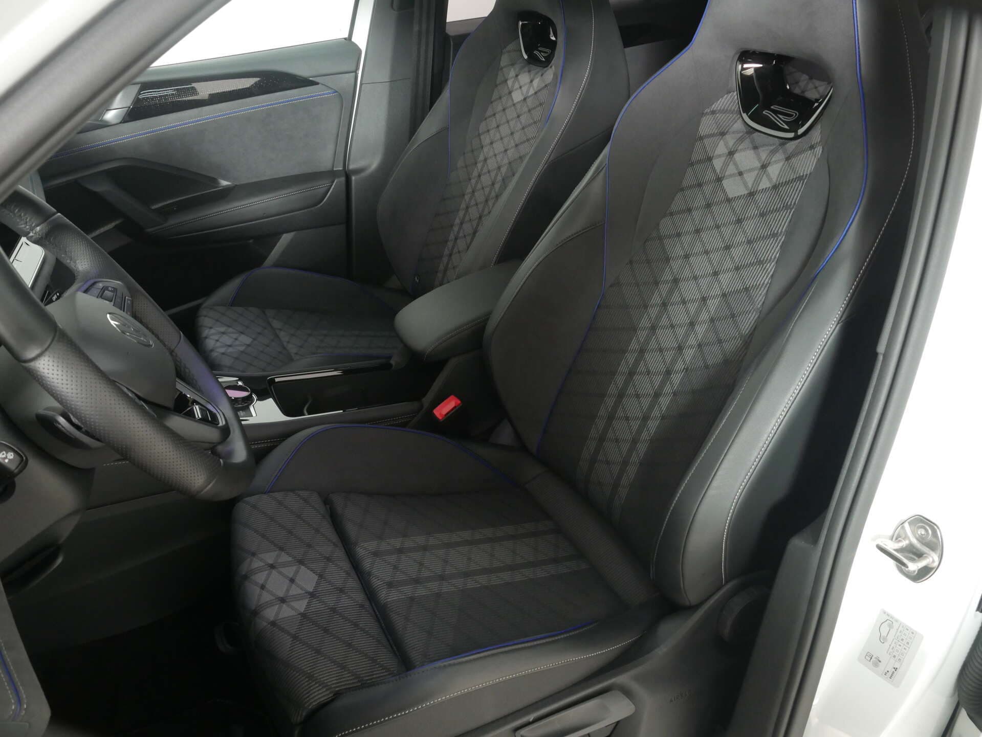 VOLKSWAGEN Tiguan, photo 9 sur 17