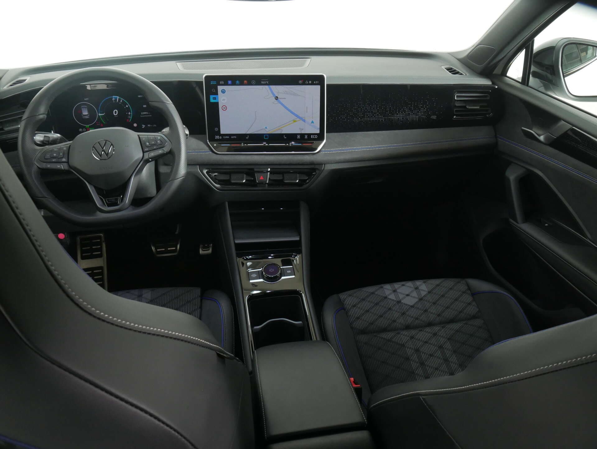 VOLKSWAGEN Tiguan, photo 11 sur 17