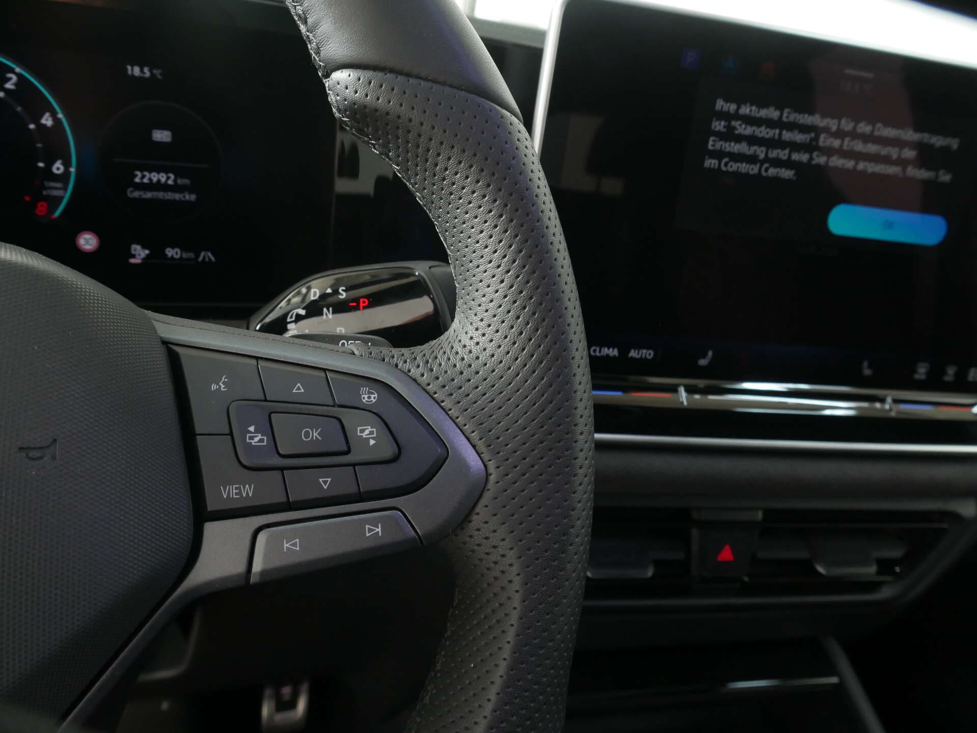 VOLKSWAGEN Tiguan, photo 15 sur 17