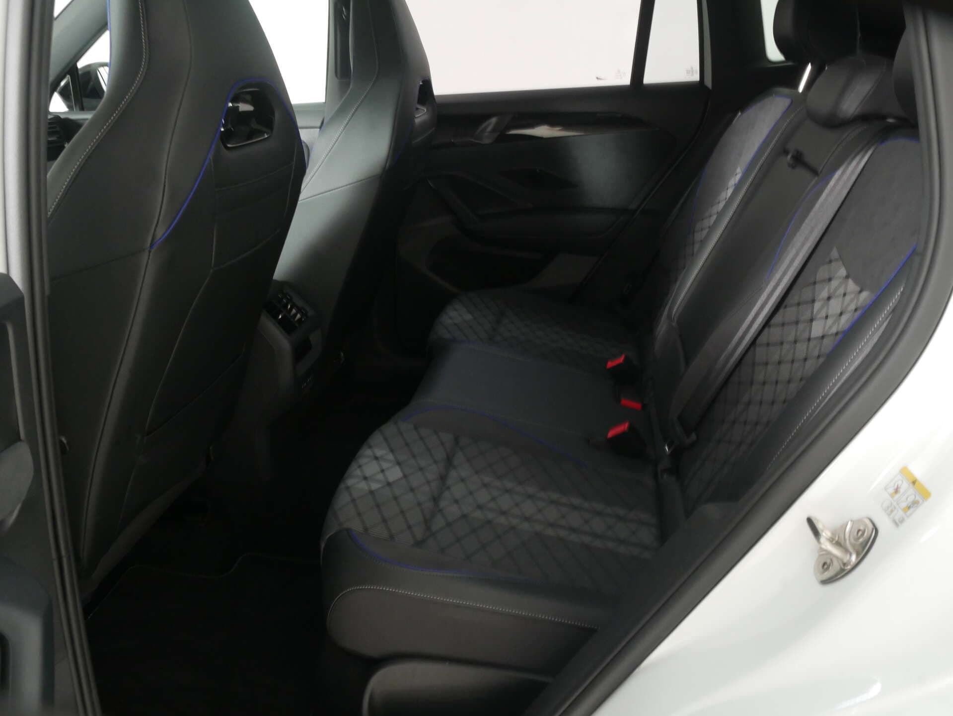 VOLKSWAGEN Tiguan, photo 16 sur 17