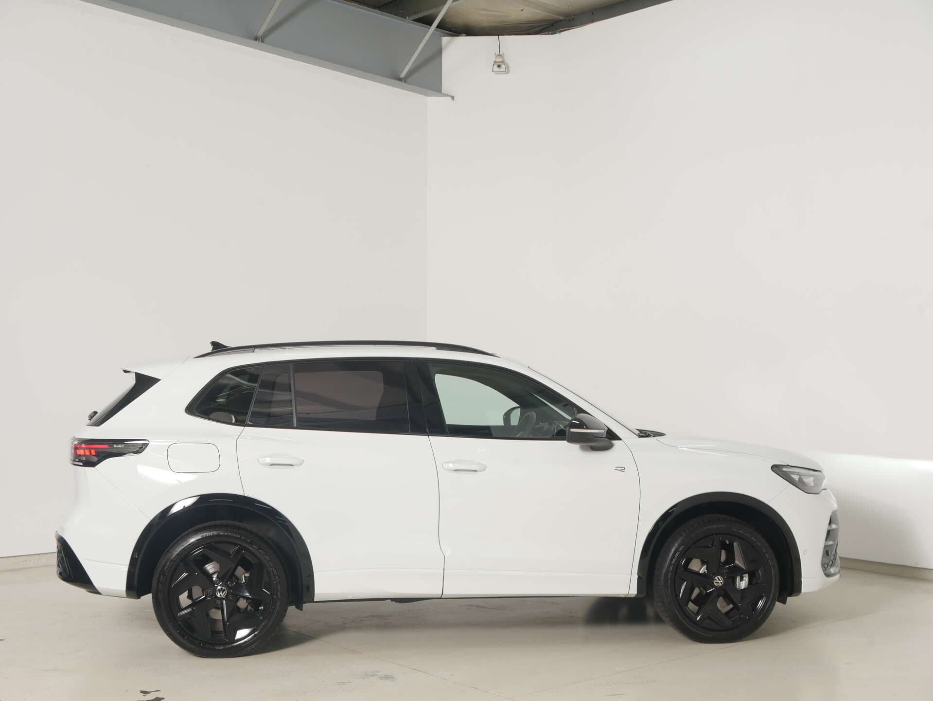 VOLKSWAGEN Tiguan, photo 2 sur 17