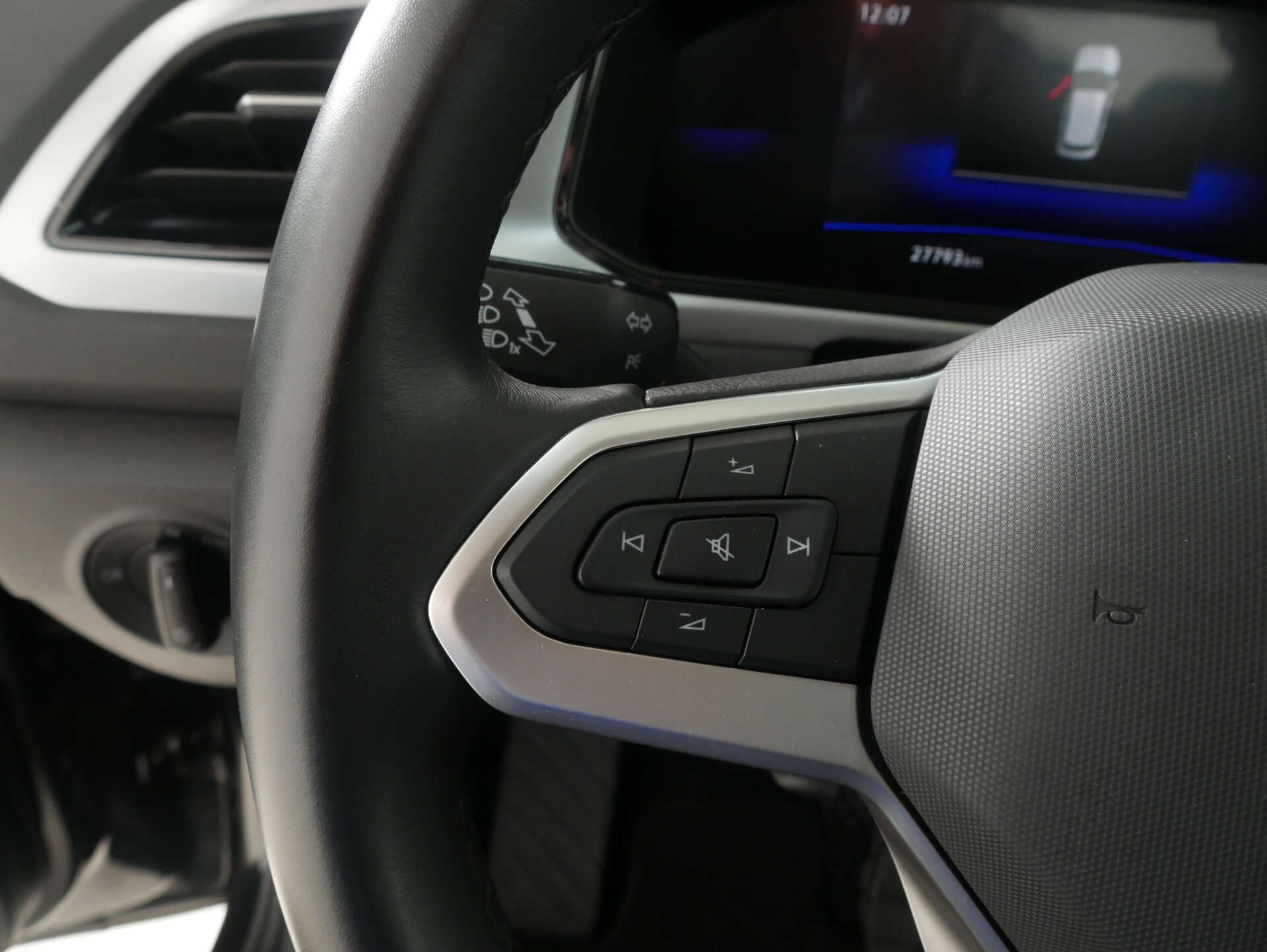 VOLKSWAGEN T-Roc, photo 10 sur 17