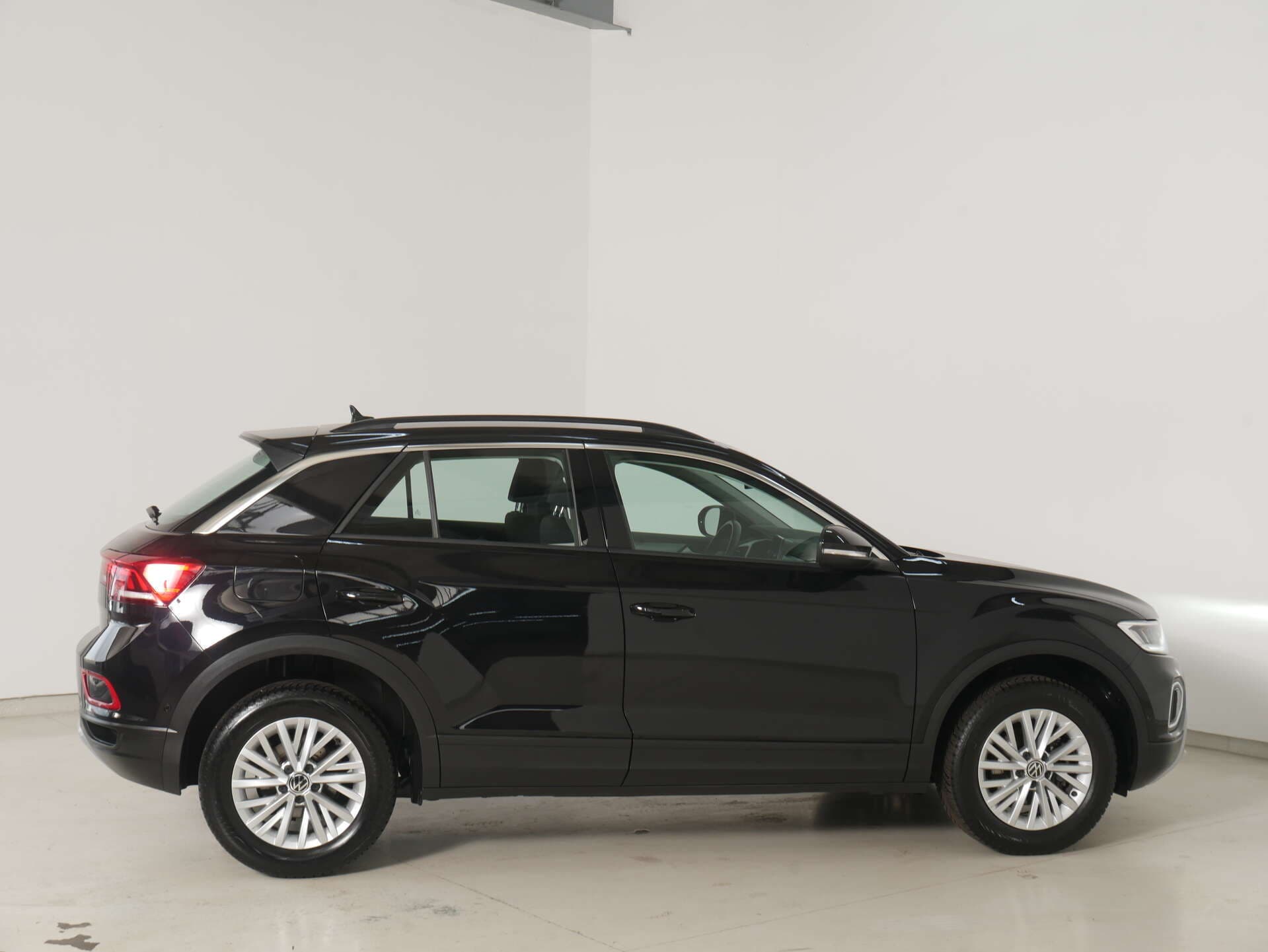 VOLKSWAGEN T-Roc, photo 8 sur 17