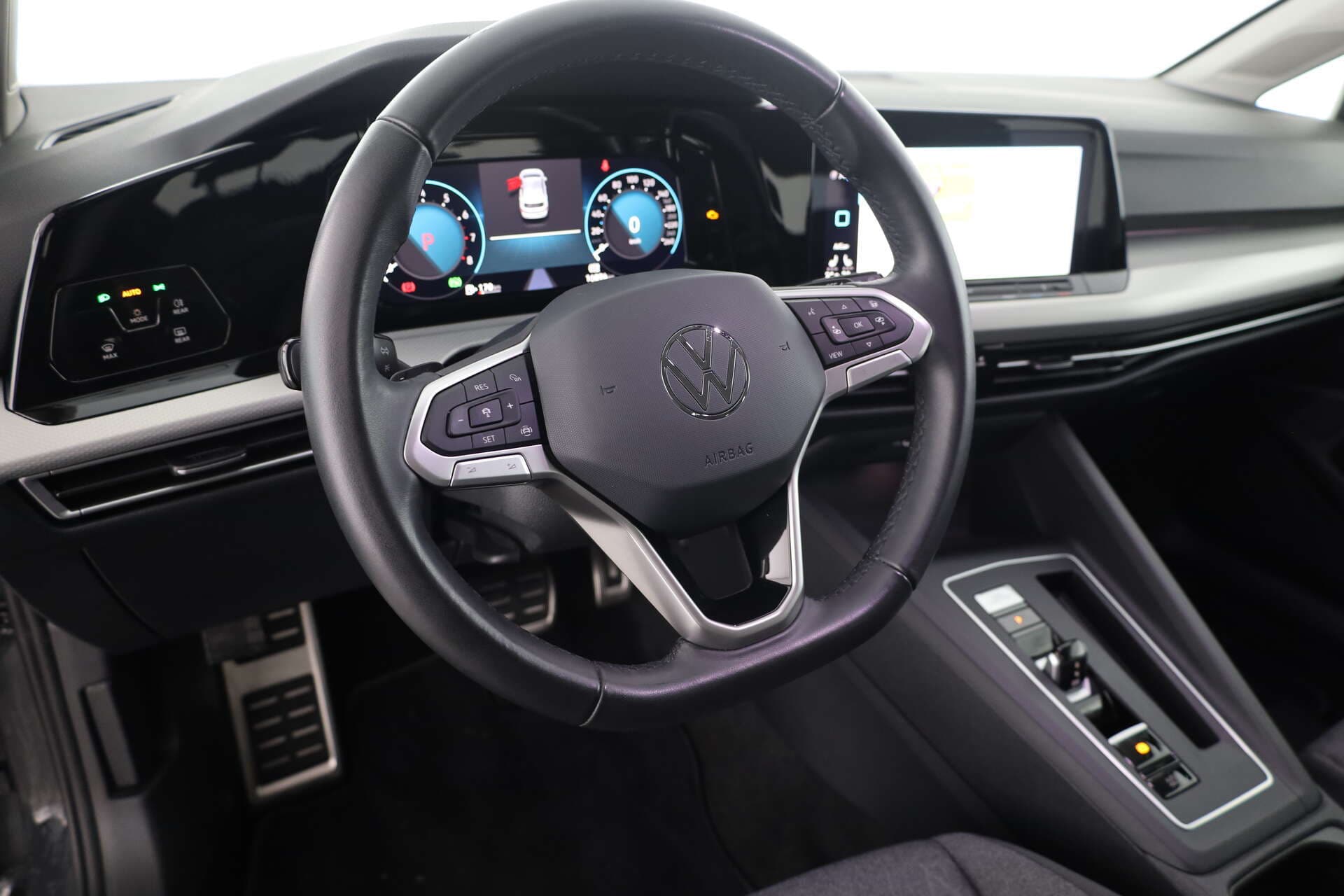 VOLKSWAGEN Golf, photo 9 sur 17