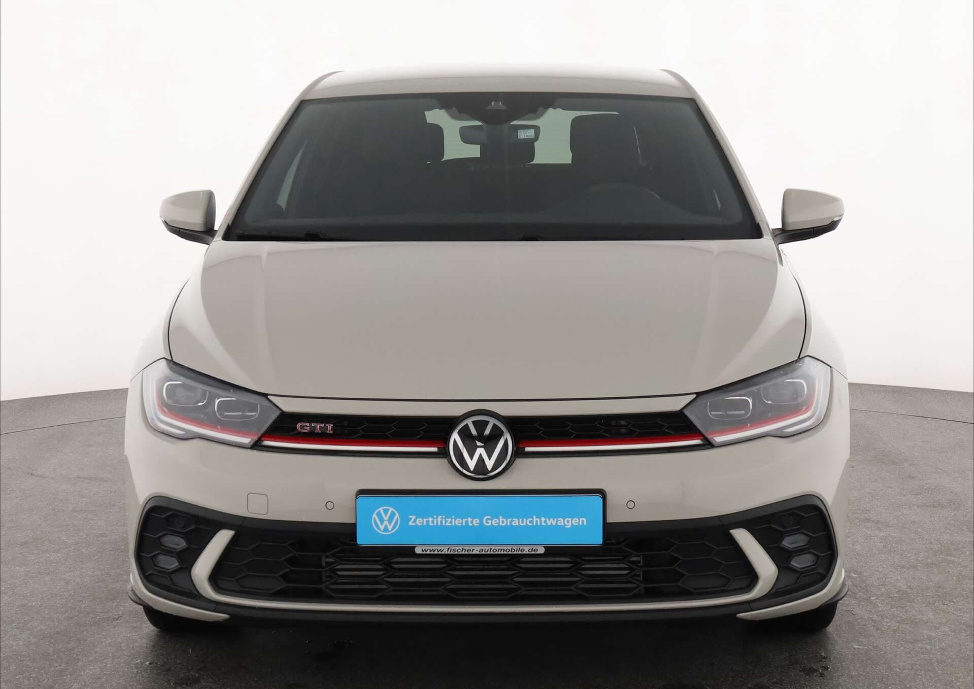 VOLKSWAGEN Polo, photo 2 sur 17