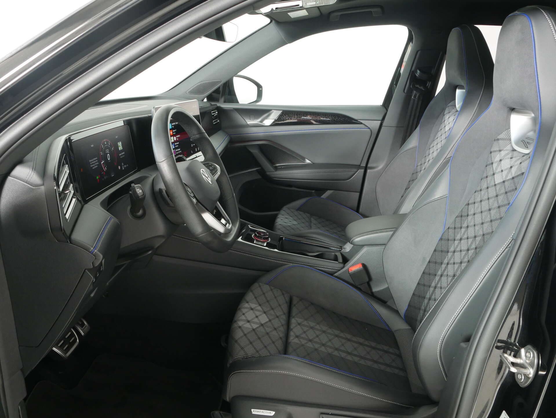 VOLKSWAGEN Tiguan, photo 12 sur 17