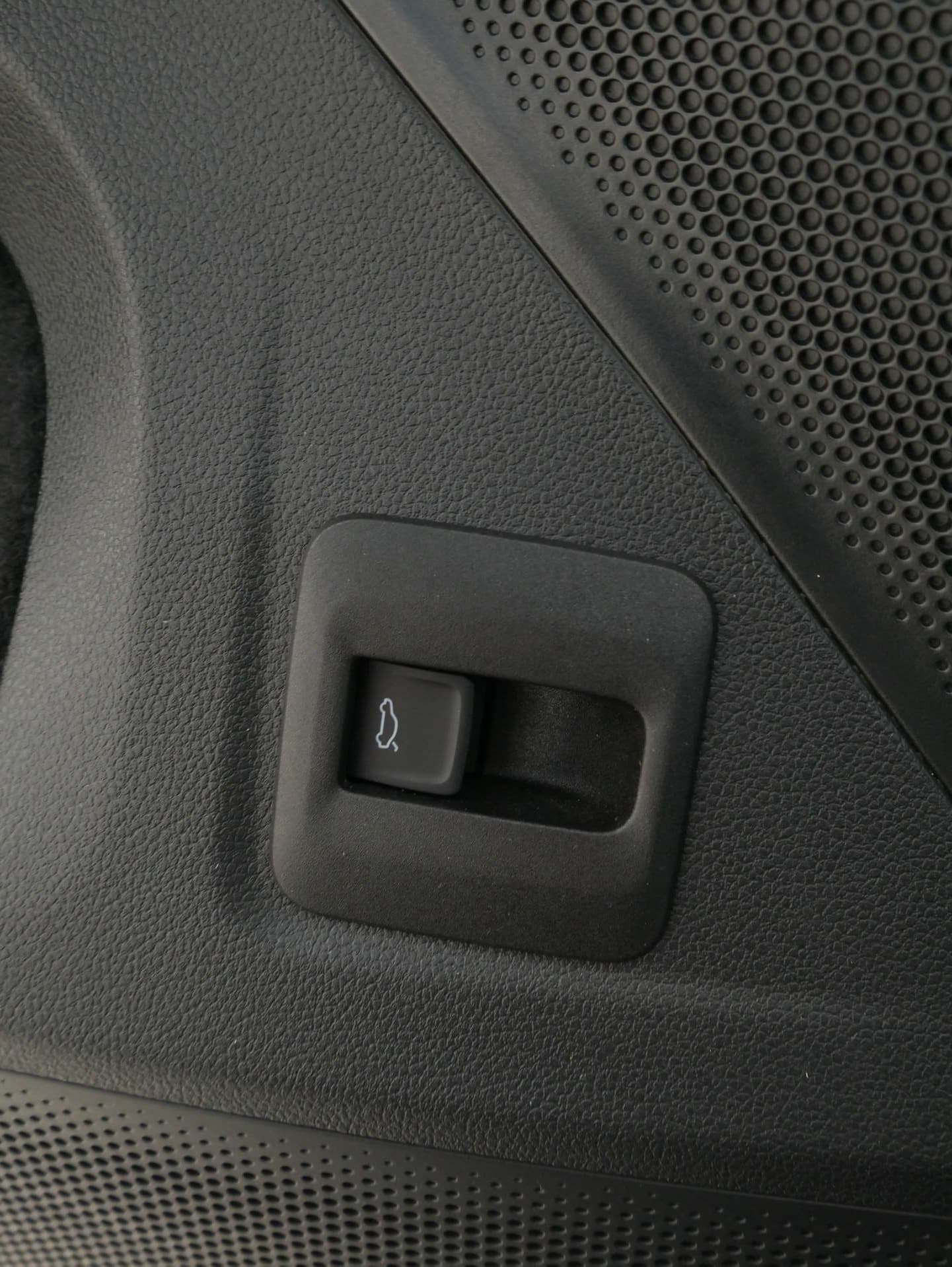 VOLKSWAGEN Tiguan, photo 16 sur 17