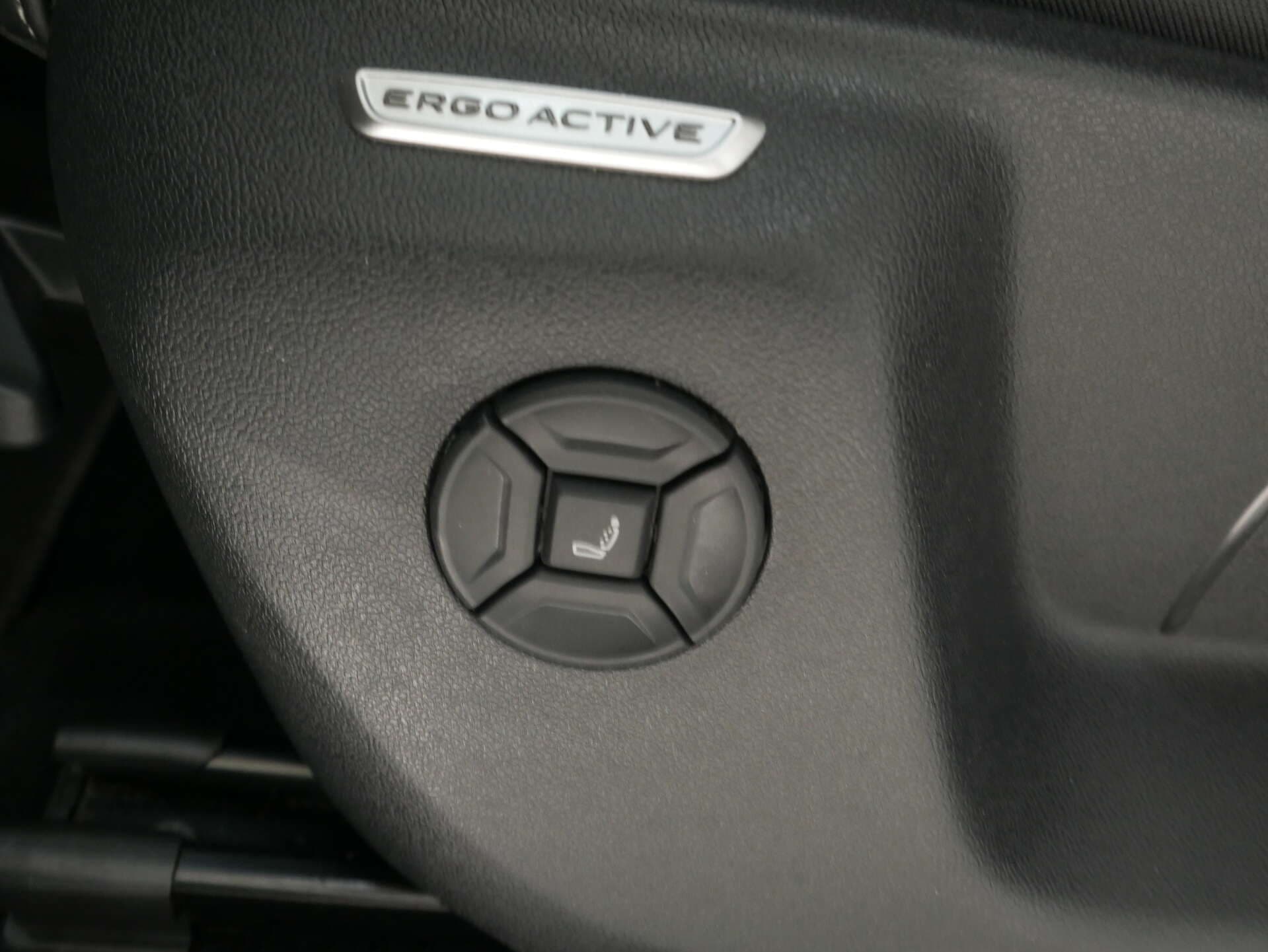 VOLKSWAGEN Tiguan, photo 17 sur 17