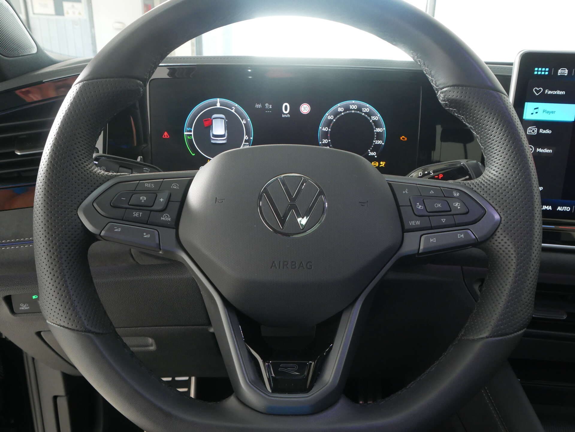 VOLKSWAGEN Tiguan, photo 12 sur 17